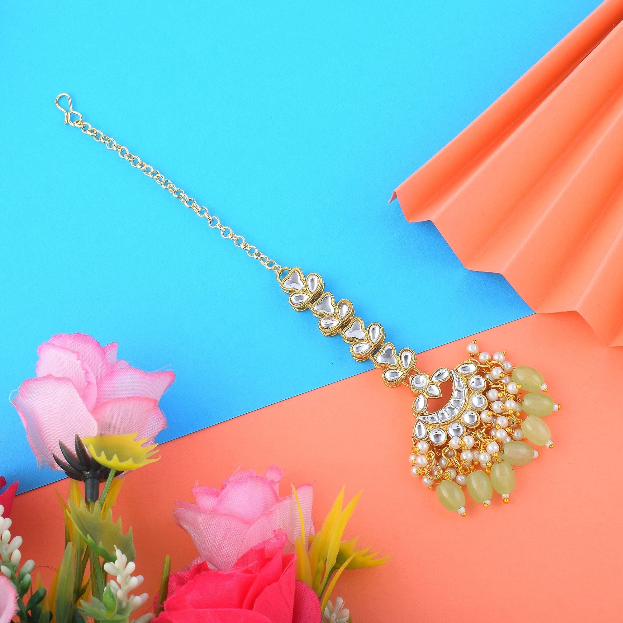 Stylish Pista Green Color Kundan Maang Tikka Crafted for Brides, Festivals, and Cultural Events