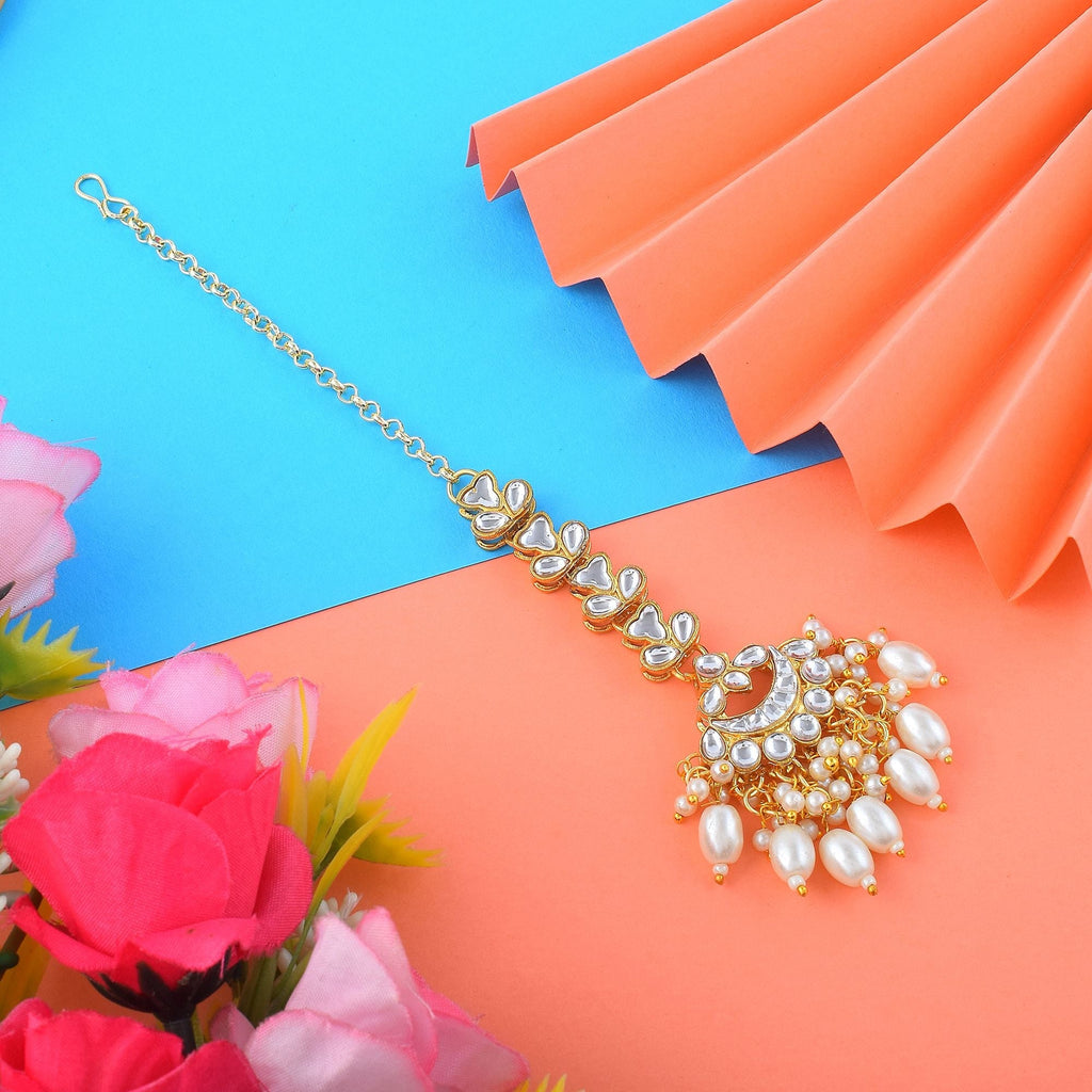 Stunning White Color Kundan Maang Tikka Designed with Authentic Indian Bridal Jewelry Craft