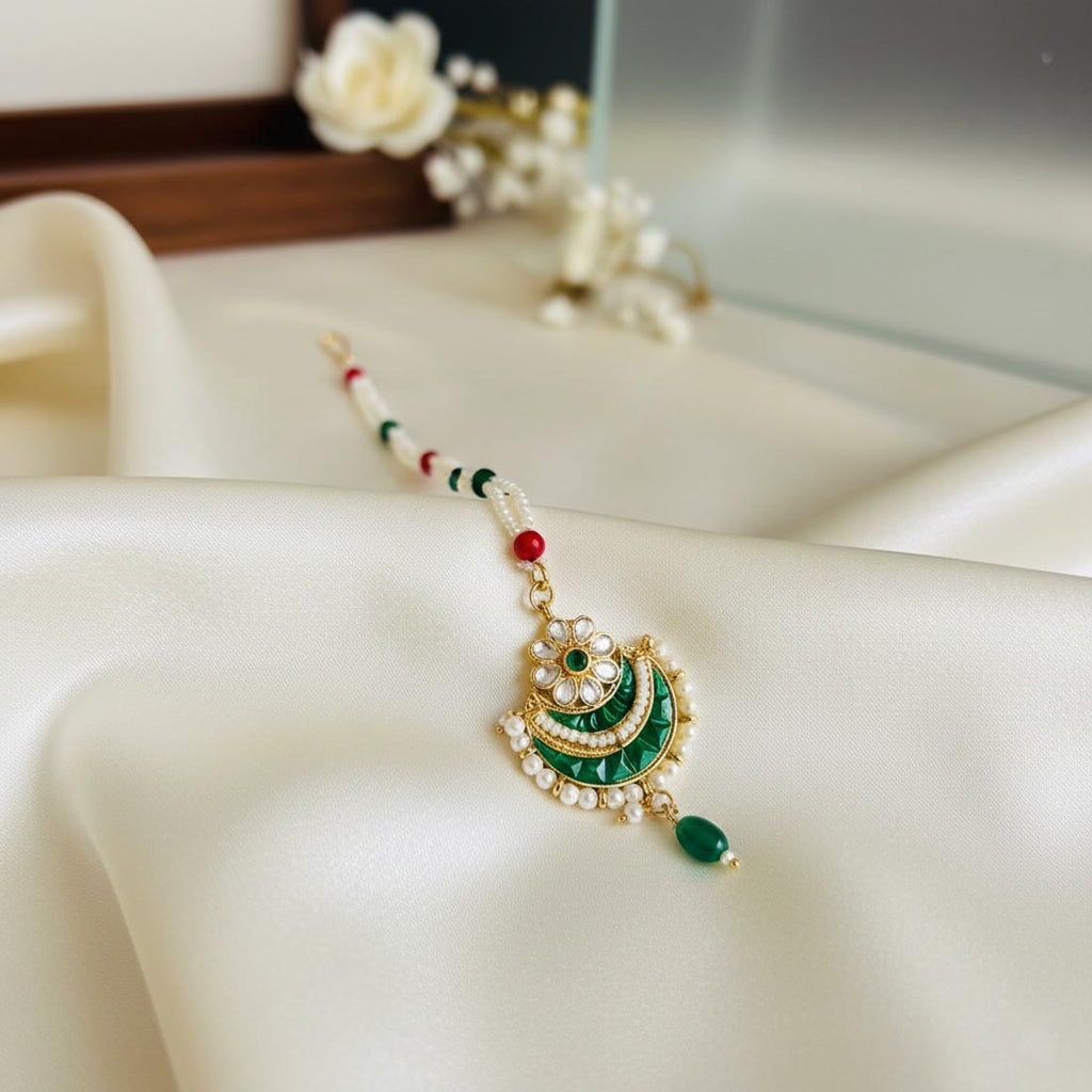 Green Antique Tone Kundan Maang Tikka