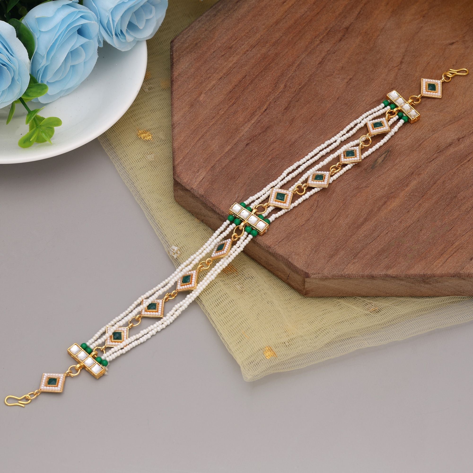 Green & White Bridal Kundan Matha Patti