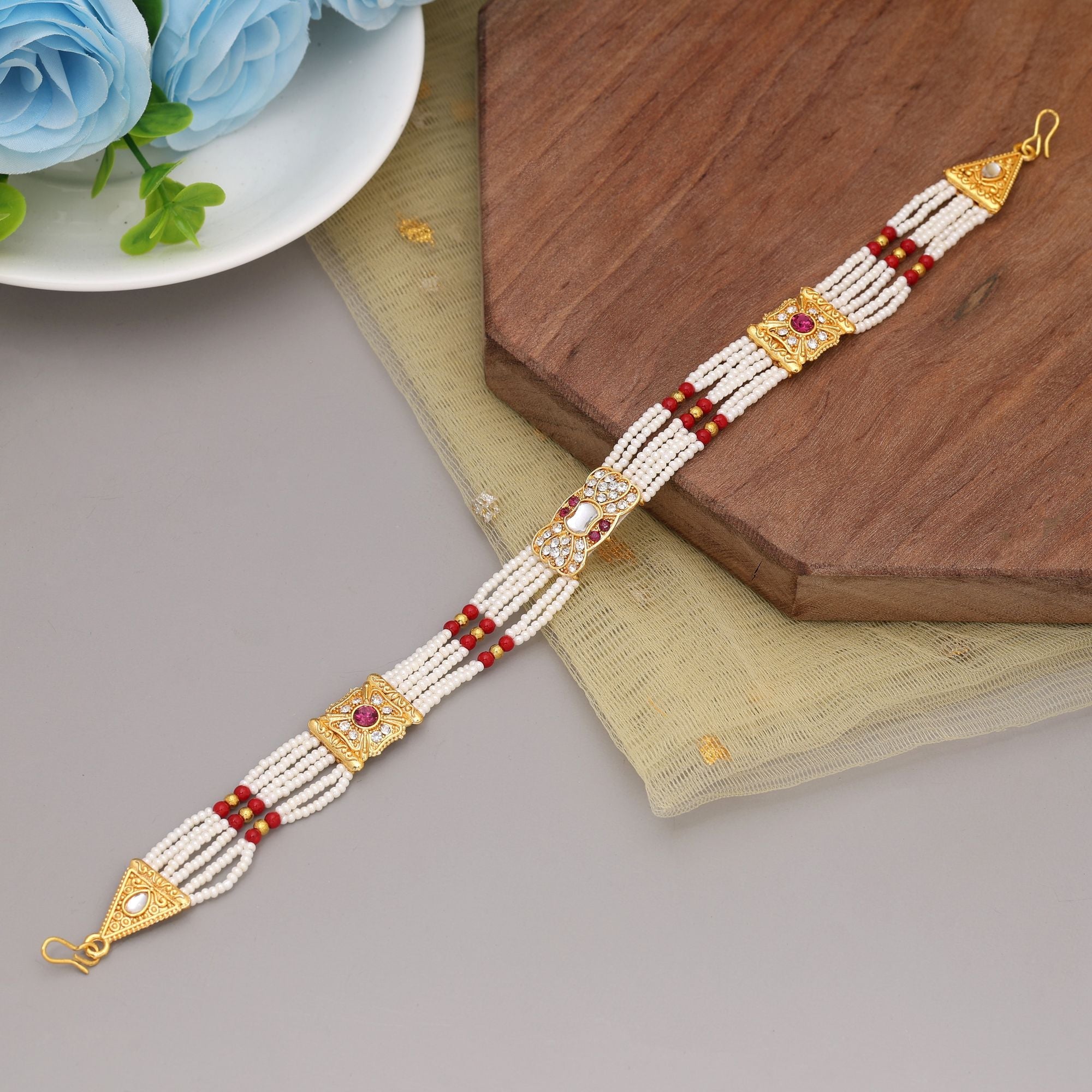 Maroon & White Kundan Matha Patti