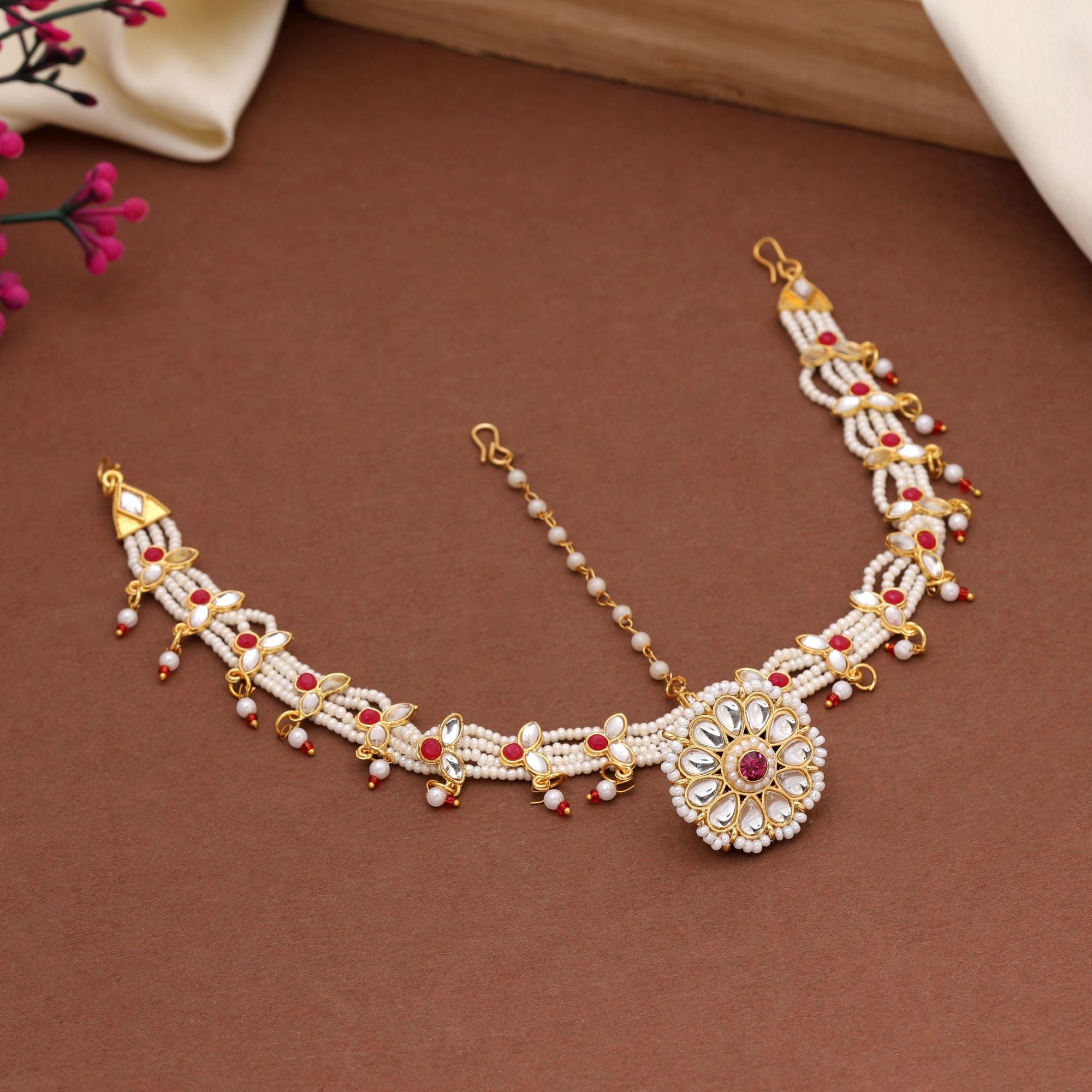 Red & White Bridal Kundan Matha Patti