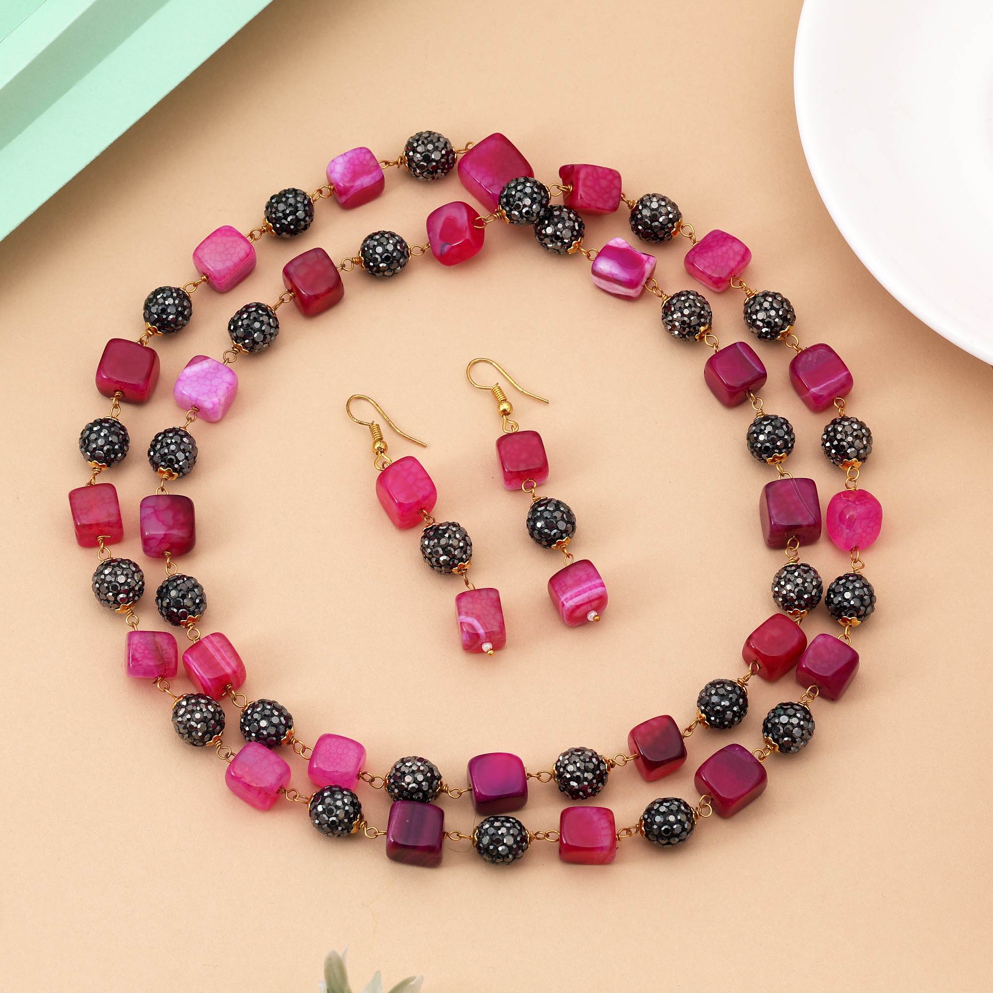 Rani Color Classic Bridal Style Pearl Necklace Set For Elegant Wedding Wear