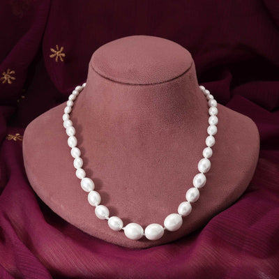 White Color Beautifully Crafted Pearl Necklace For Festive And Party Occasions