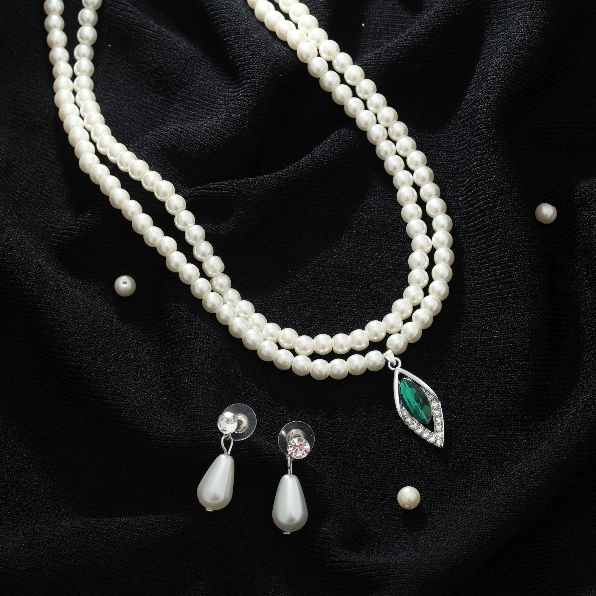 Green Color Stone Necklace Set Ethnic Style