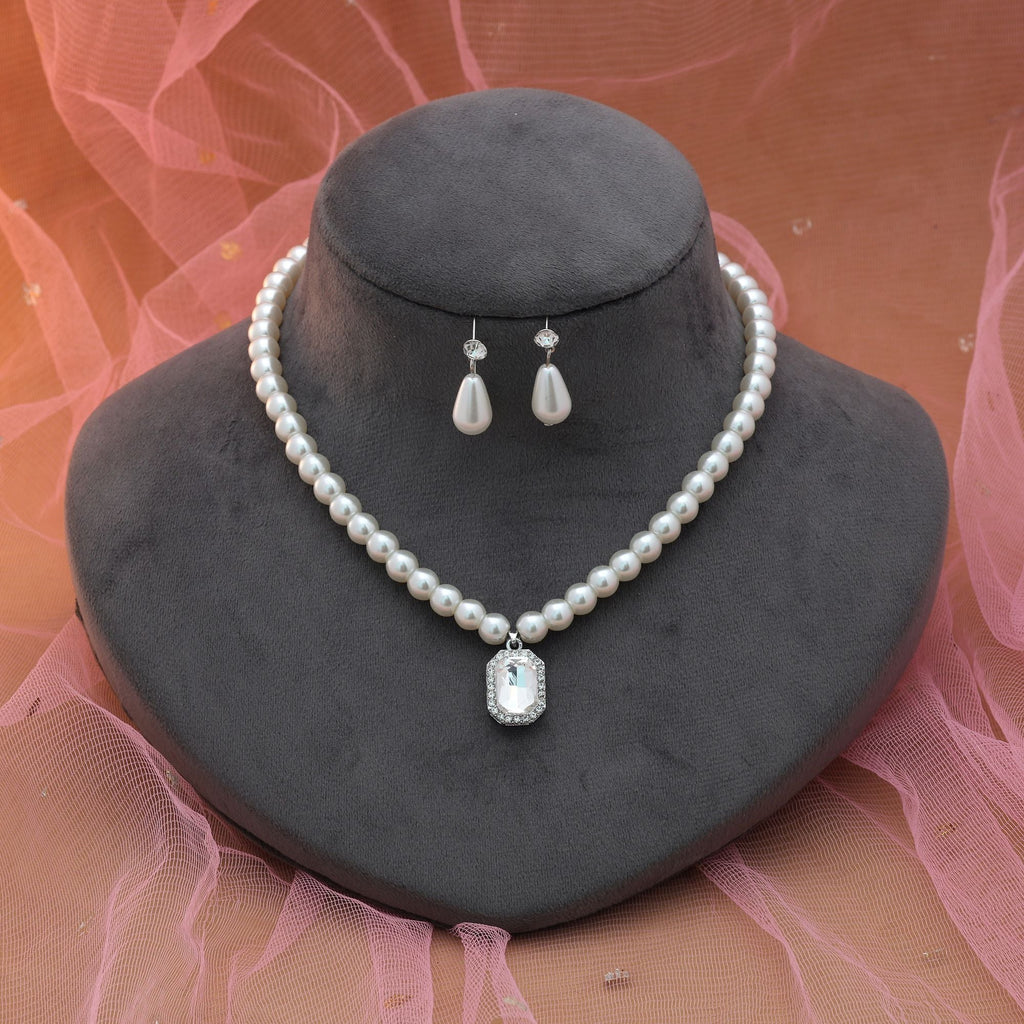 White Color Stone Necklace Set Minimal Style