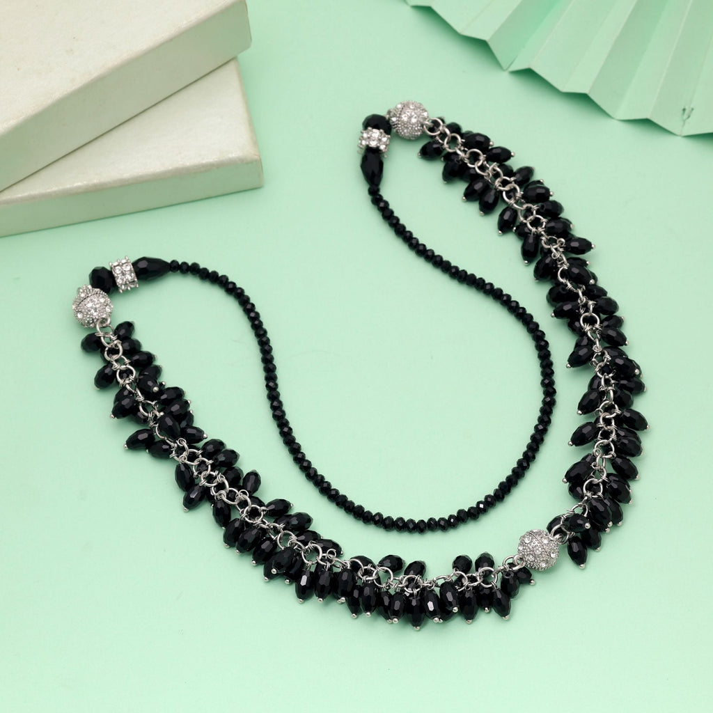 Black Color Beaded Necklace with Handmade Style