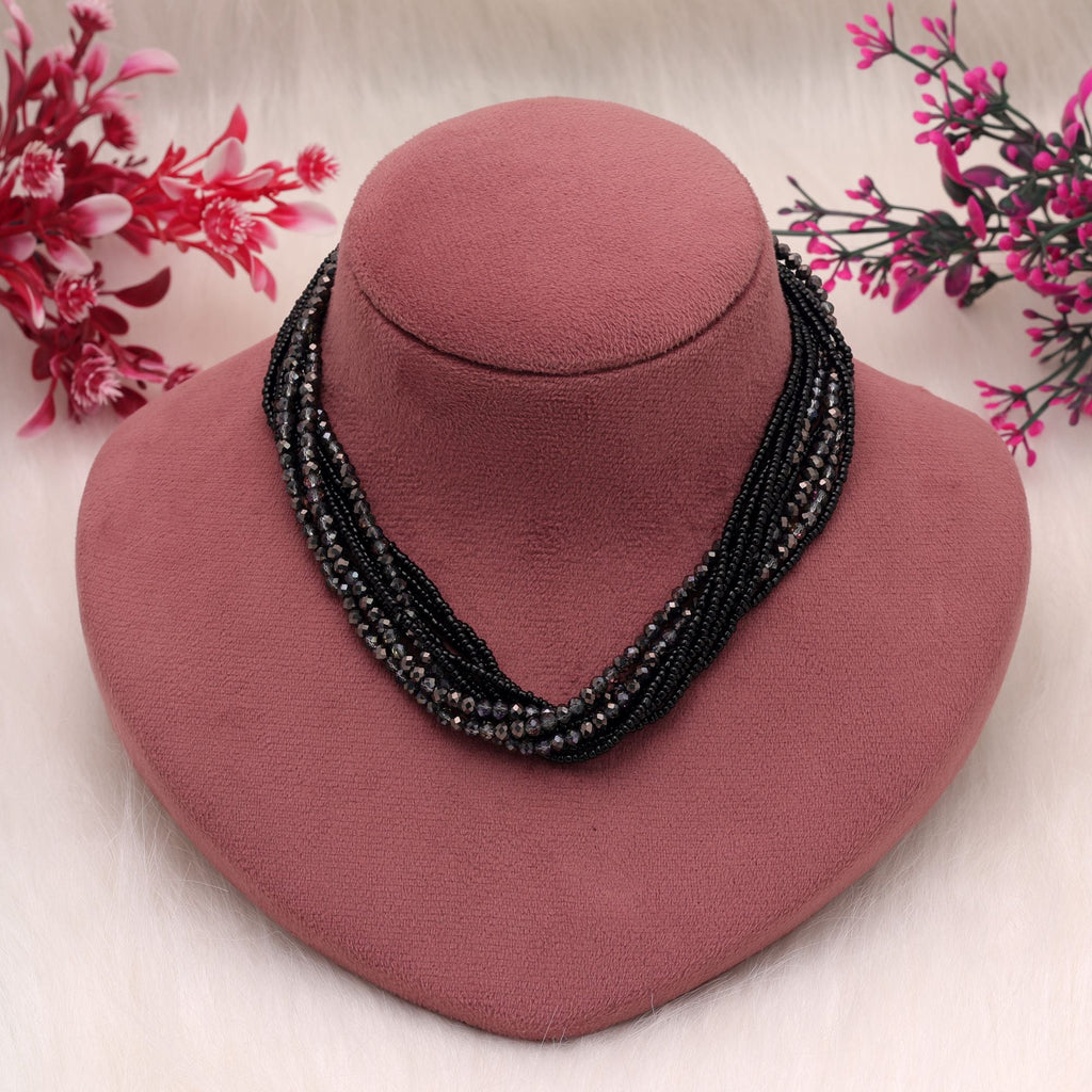 Black Color Magnetic Beaded Necklace with Trendy Style