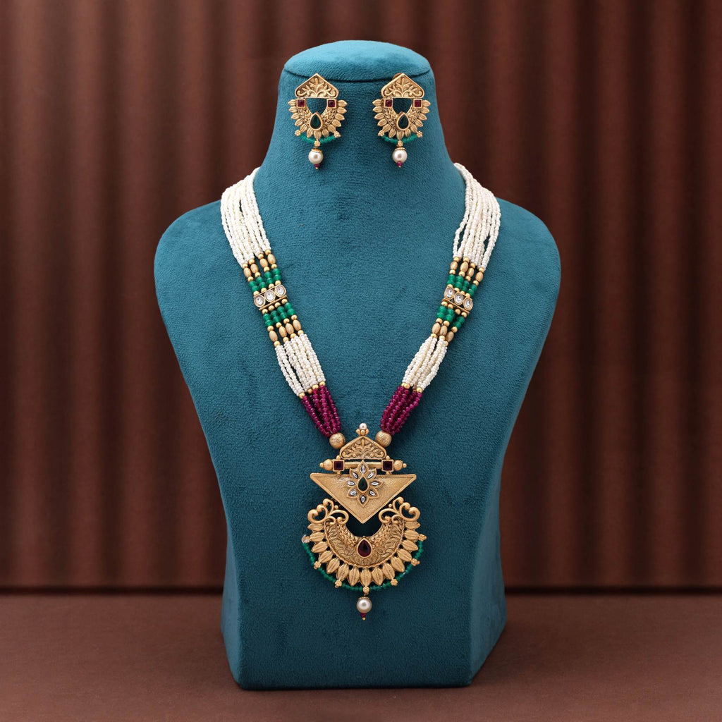 Royal Rani And Green Color Dual Tone Matte Gold Necklace Set For Grand Festive Occasions