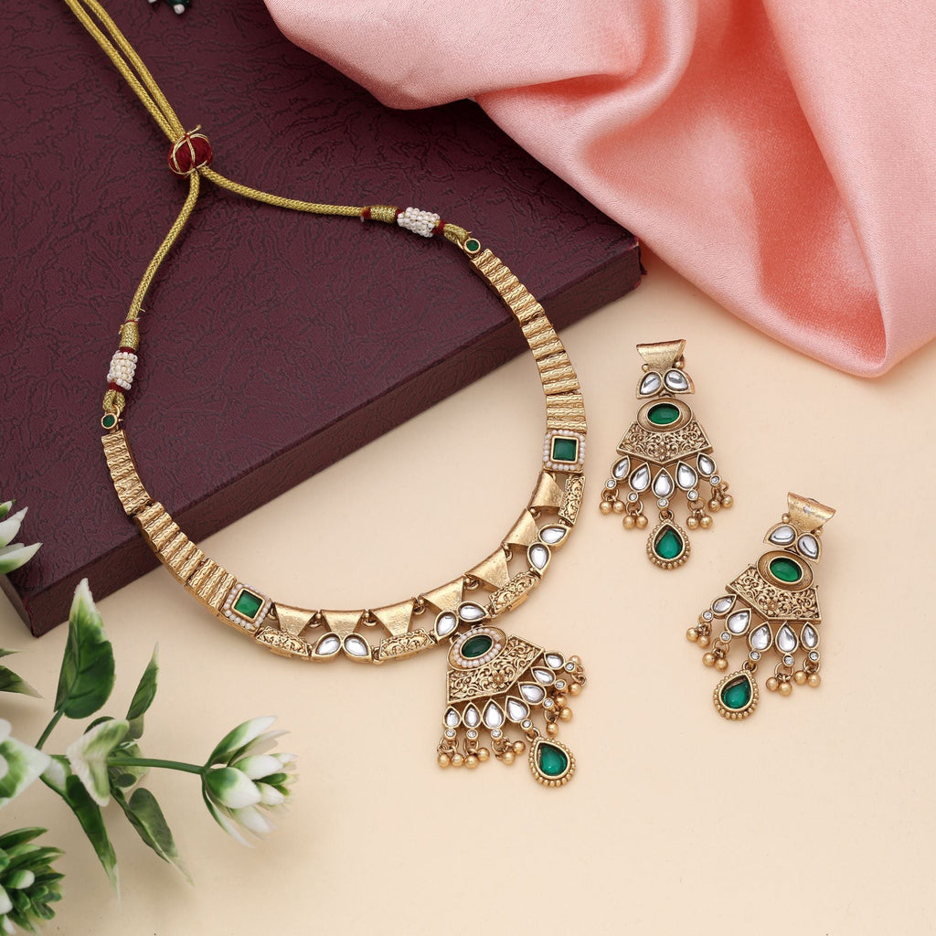 Green Cultural Matte Gold Necklace Set