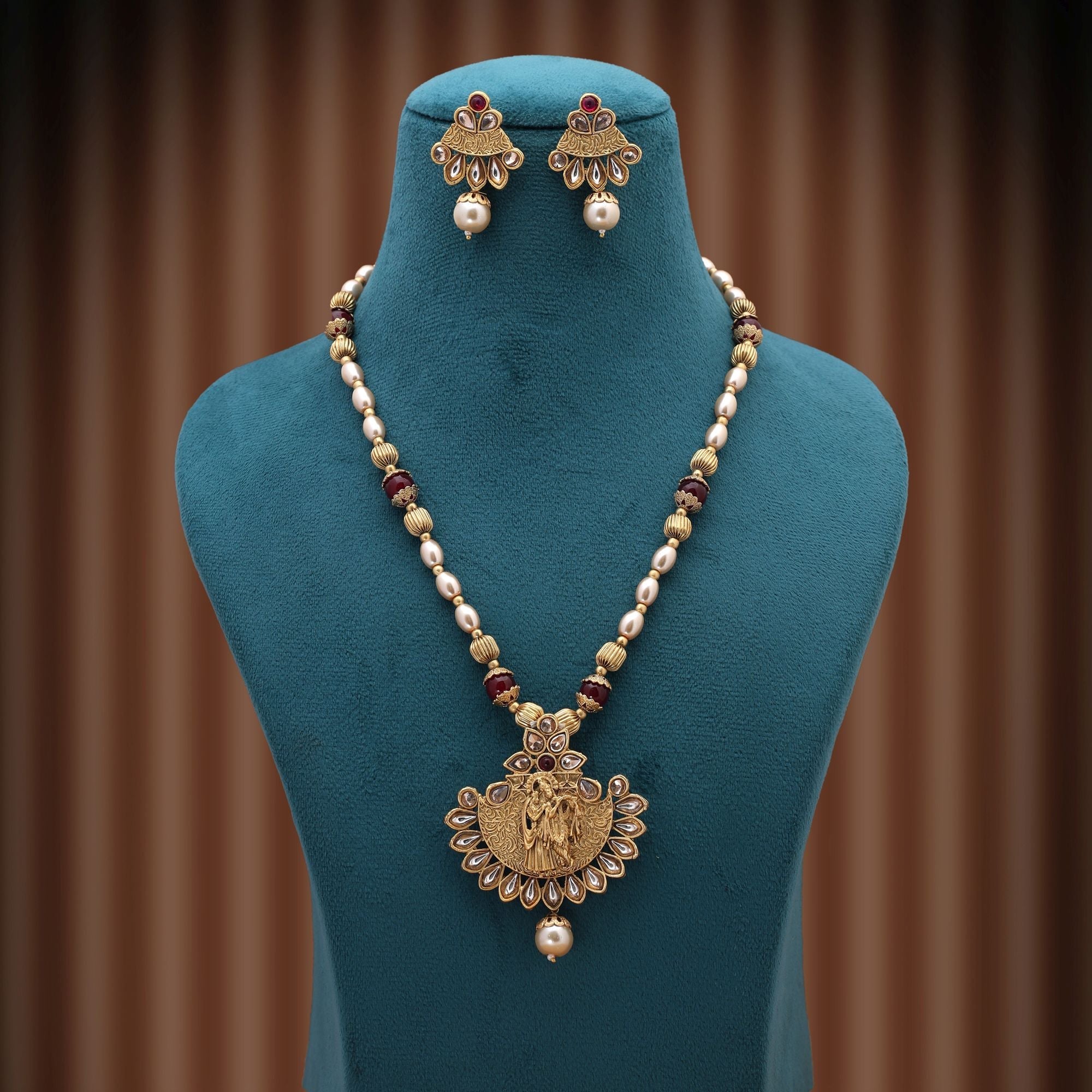 Maroon Traditional Indian Matte Gold Necklace Set