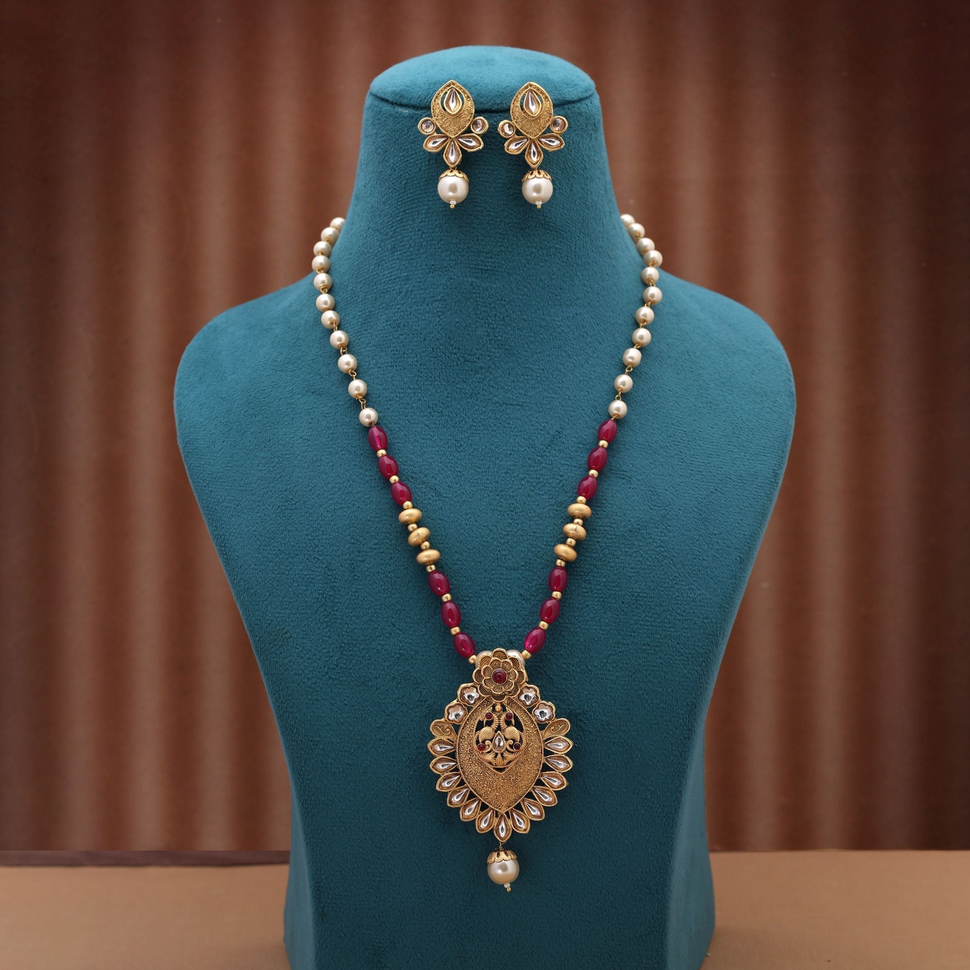 Intricate Rani Antique Finish Matte Gold Set