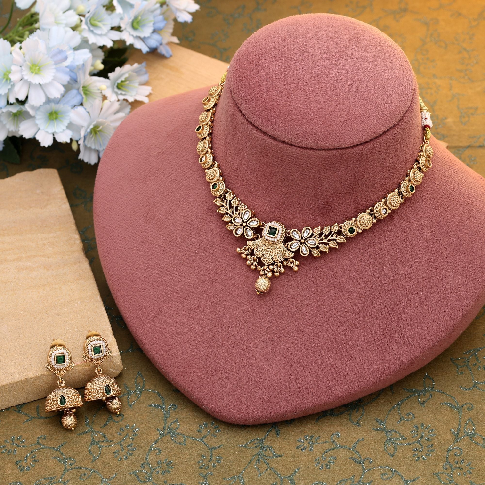 Royal Indian Craft Green Matte Gold Set