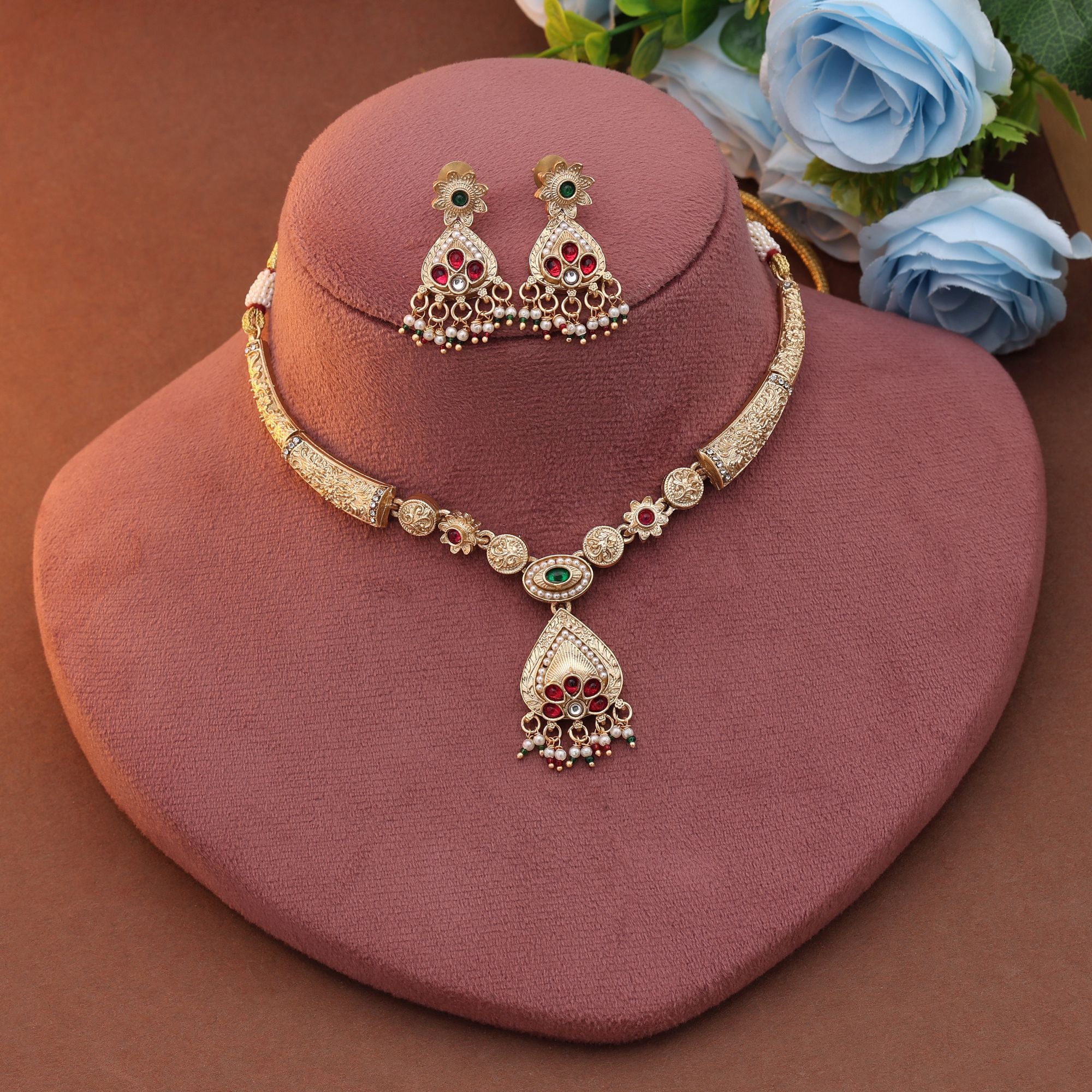 Wedding Rani & Green Matte Gold Necklace Set