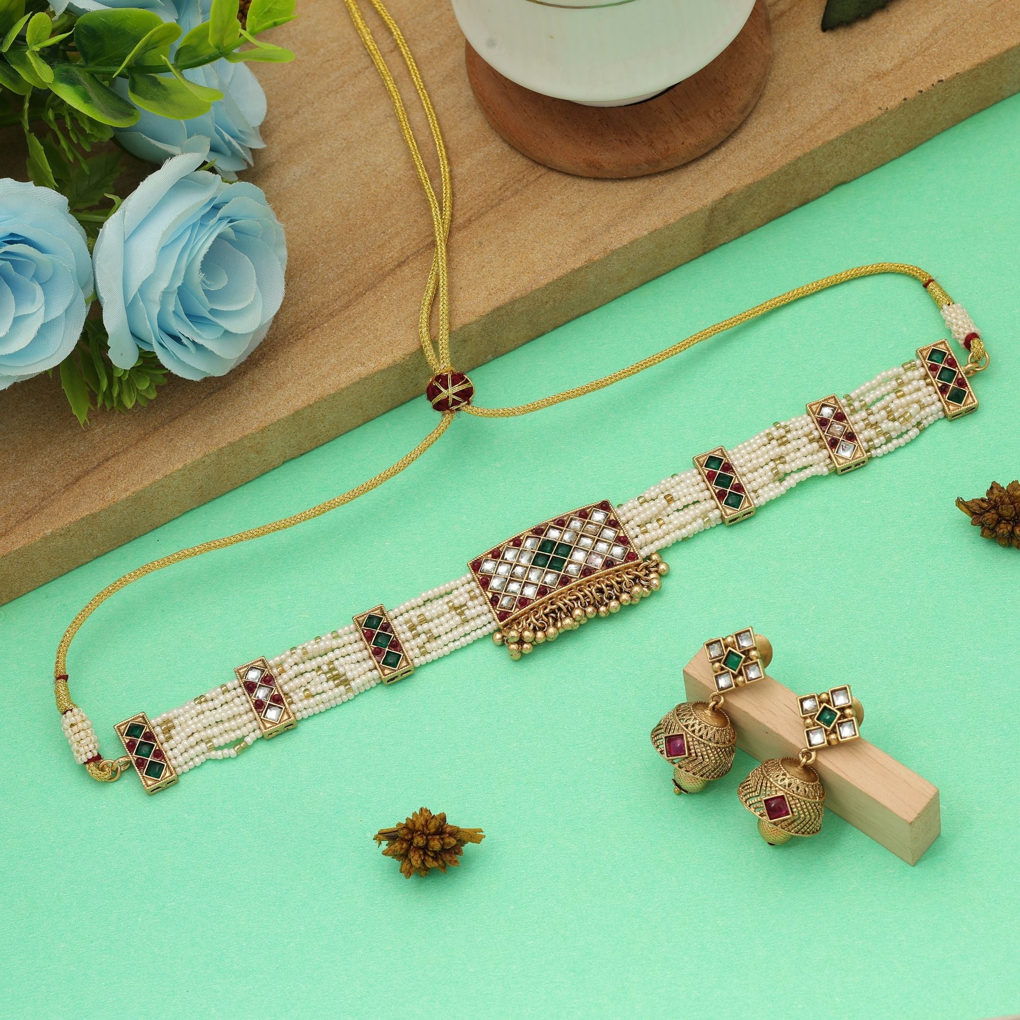 Maroon & Green Color Choker Matte Gold Necklace Set Ethnic
