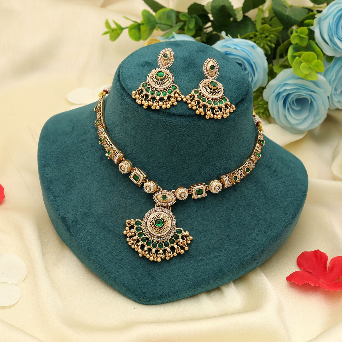Green Color Matte Gold Necklace Set Daily Wear