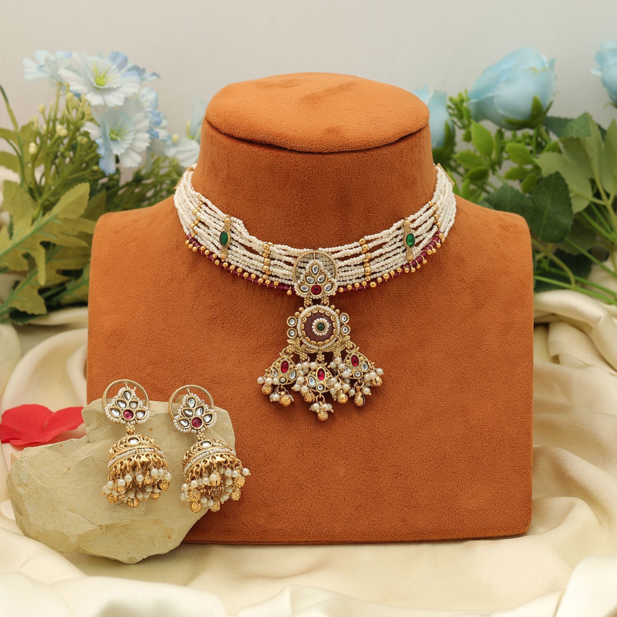 Light Pink Color Choker Matte Gold Necklace Set Elegant