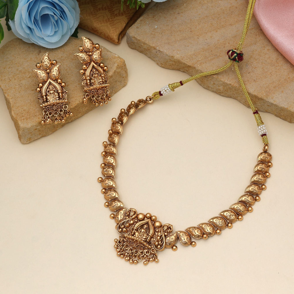 Royal Gold Matte Gold Necklace Set