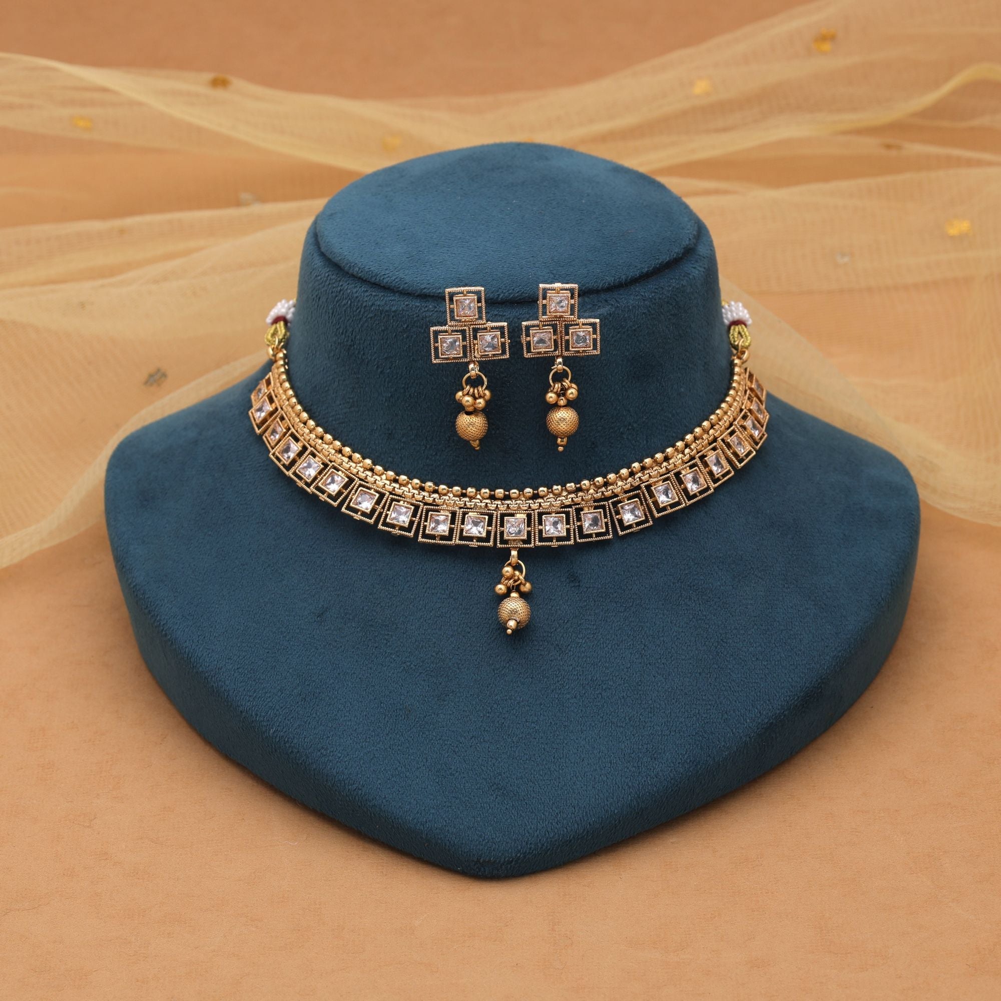 Gold Color Ethnic Kundan Necklace Set
