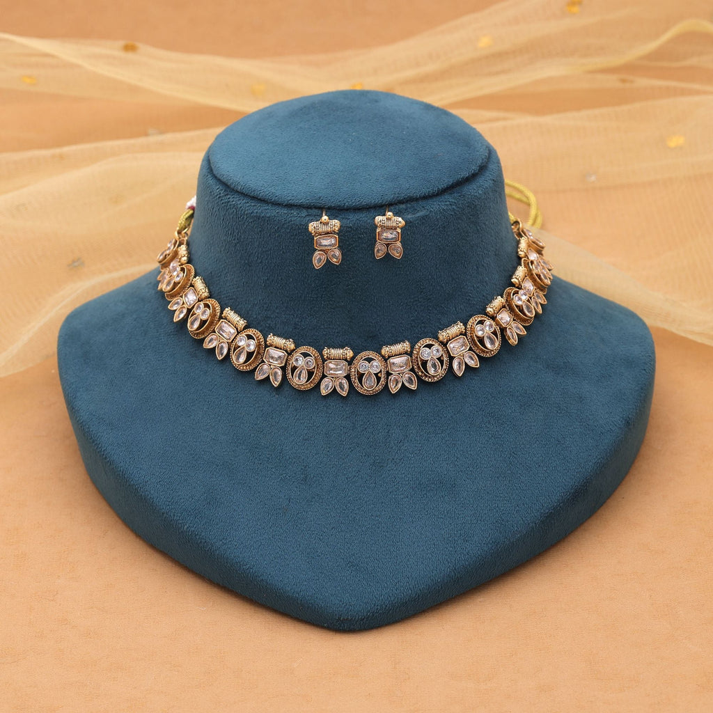 Gold Color Elegant Kundan Necklace Set