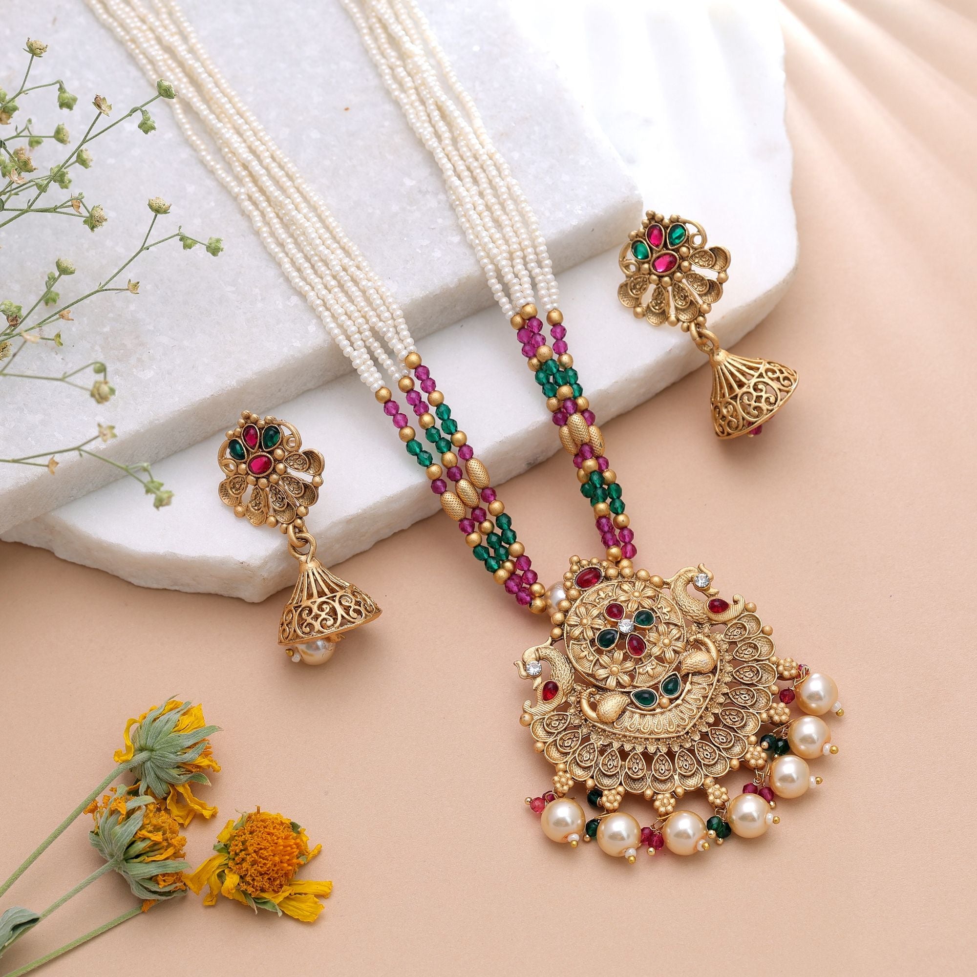 White Color Temple Necklace Jewelry Set South Indian Style