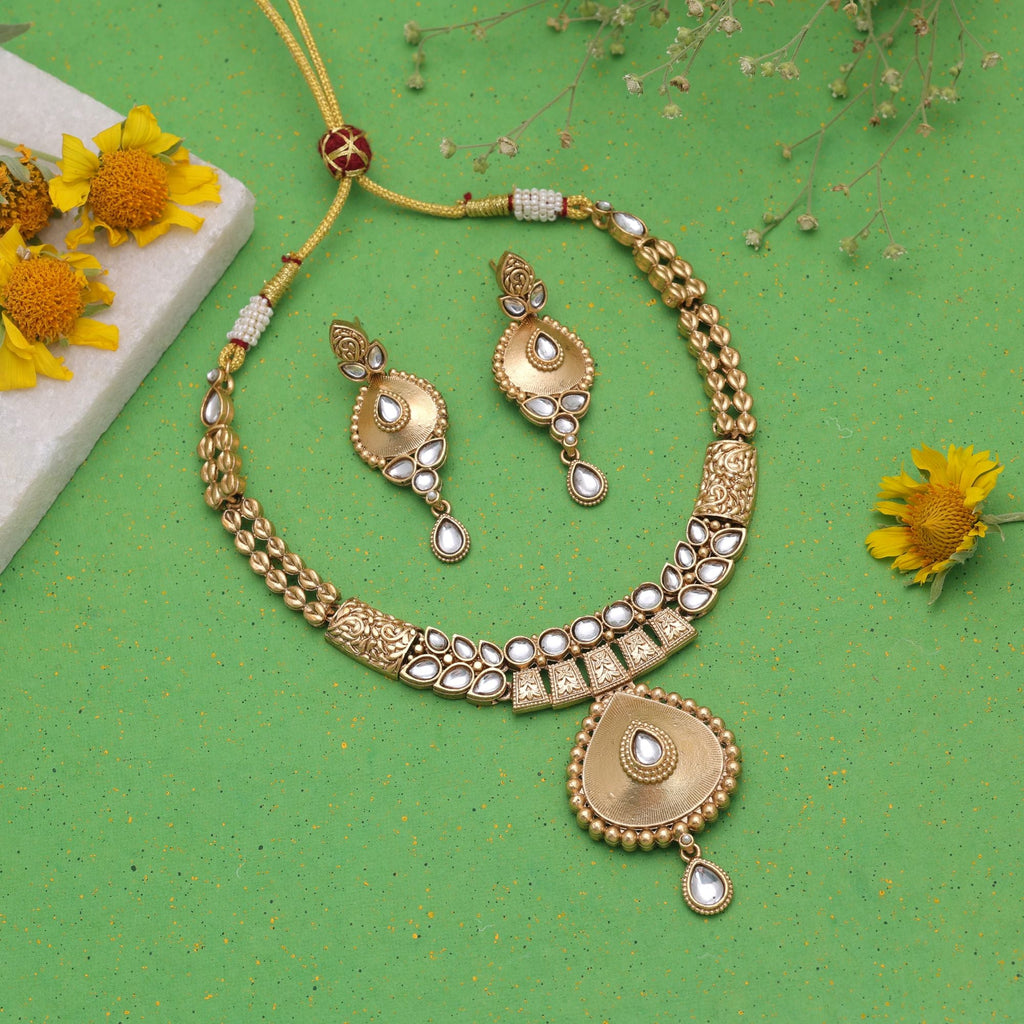 White Color Temple Necklace Jewelry Set Antique Gold Design
