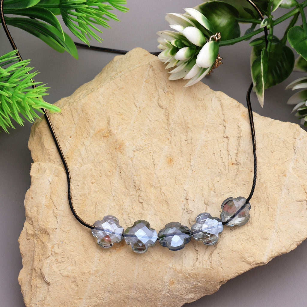 Elegant Light Grey Color Fashion Necklace With Subtle Sparkle For Evening Parties