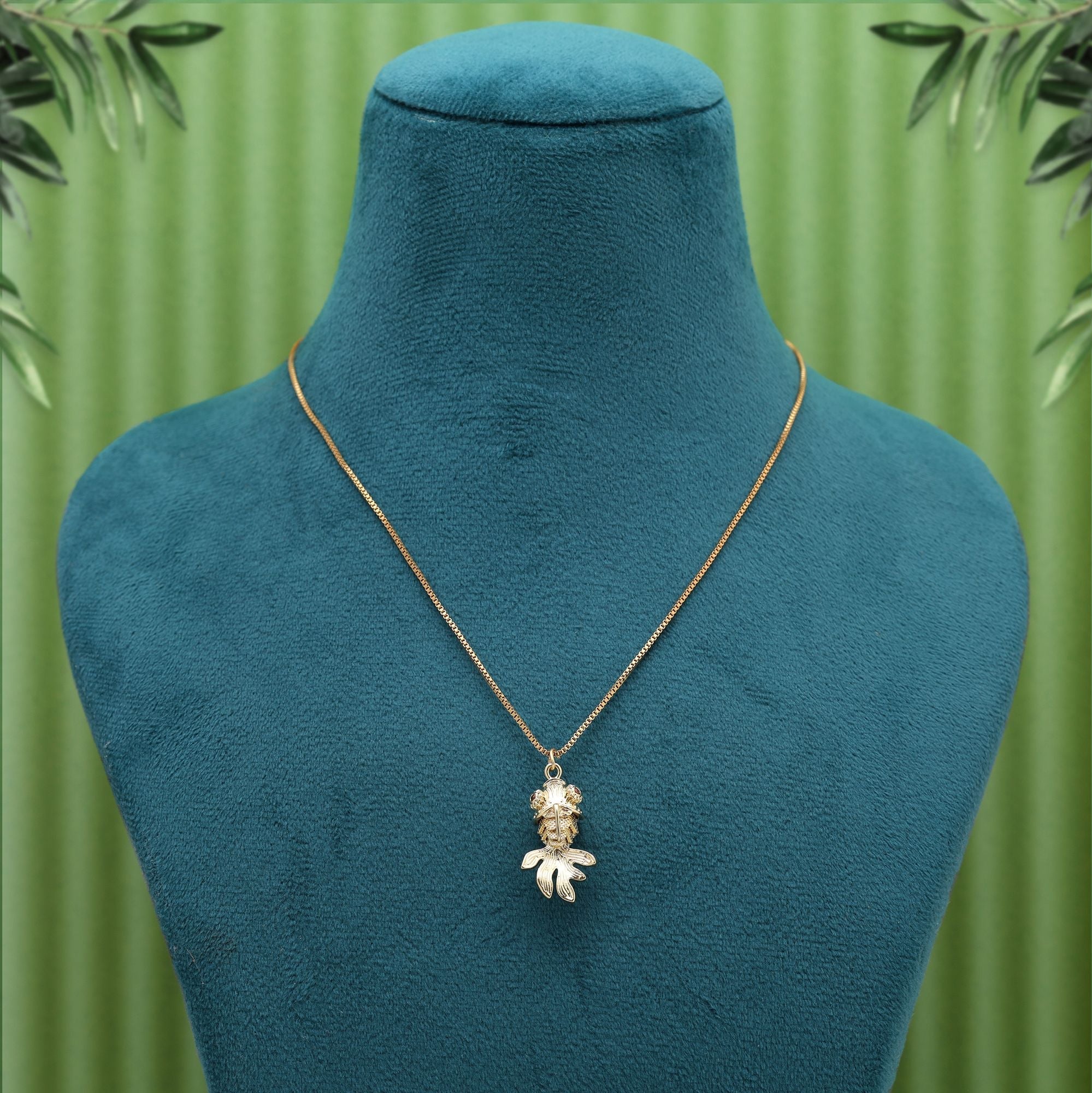 Traditional Gold Chain Pendant (Everyday Wear)