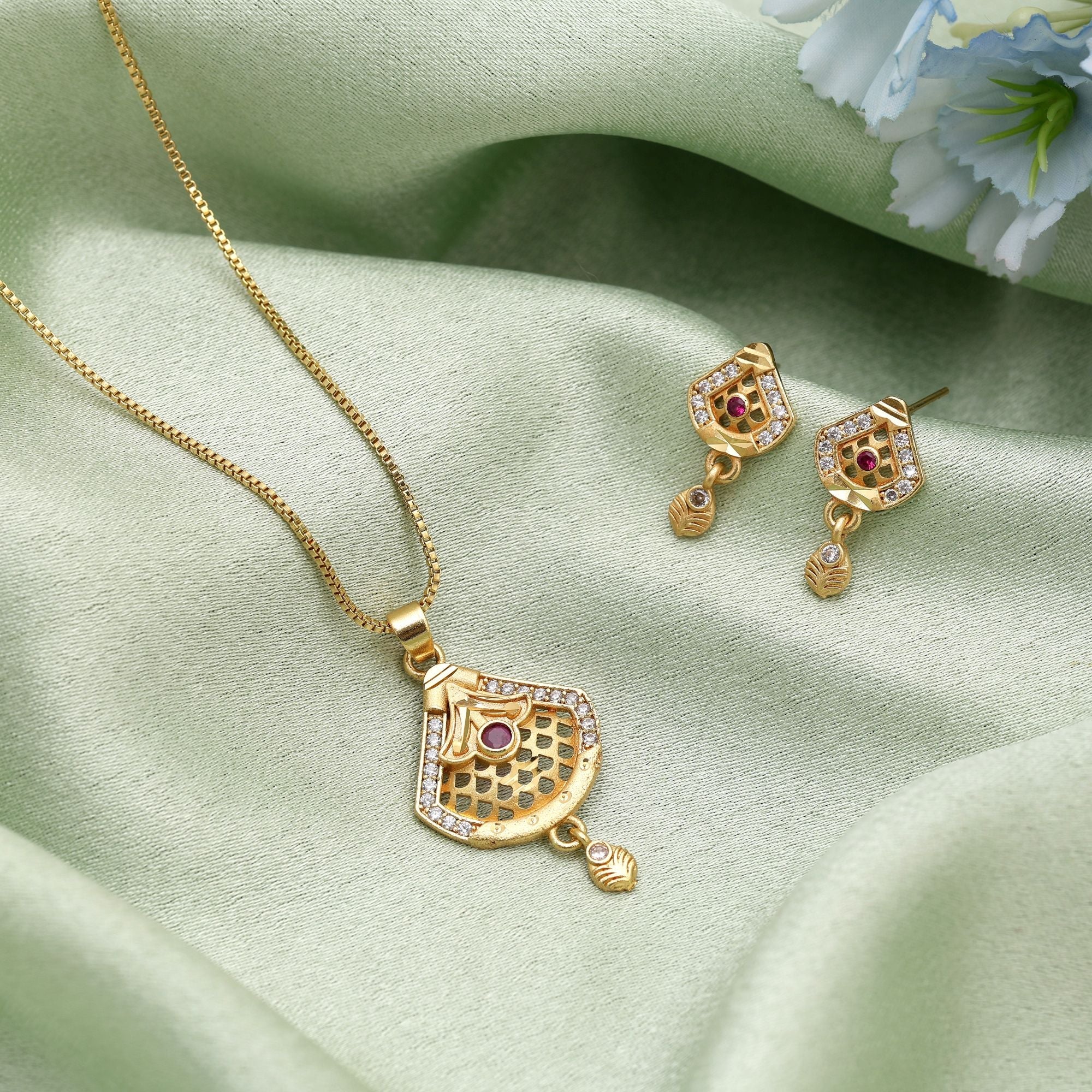 Gold Festive Chain Pendant & Earrings Set