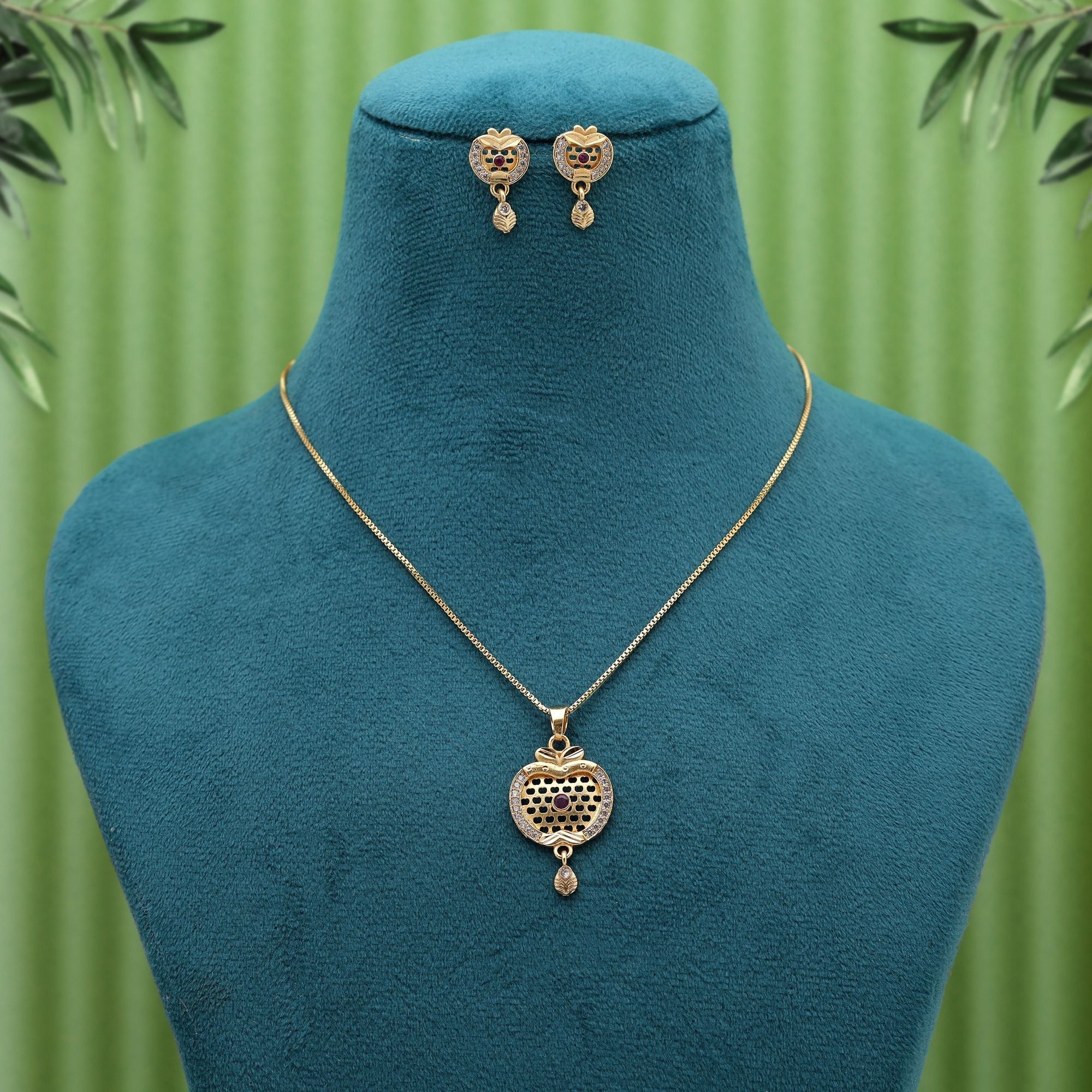 Versatile Gold Pendant Set (Daily & Festive)