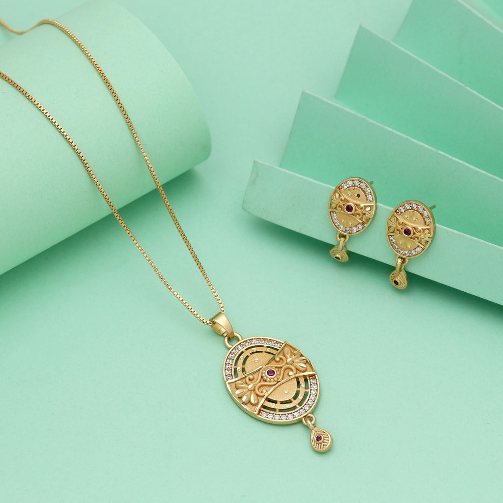 Multi Color Chain Pendant With Earring Featuring Fish Design Inspired Artistic Jewelry Style