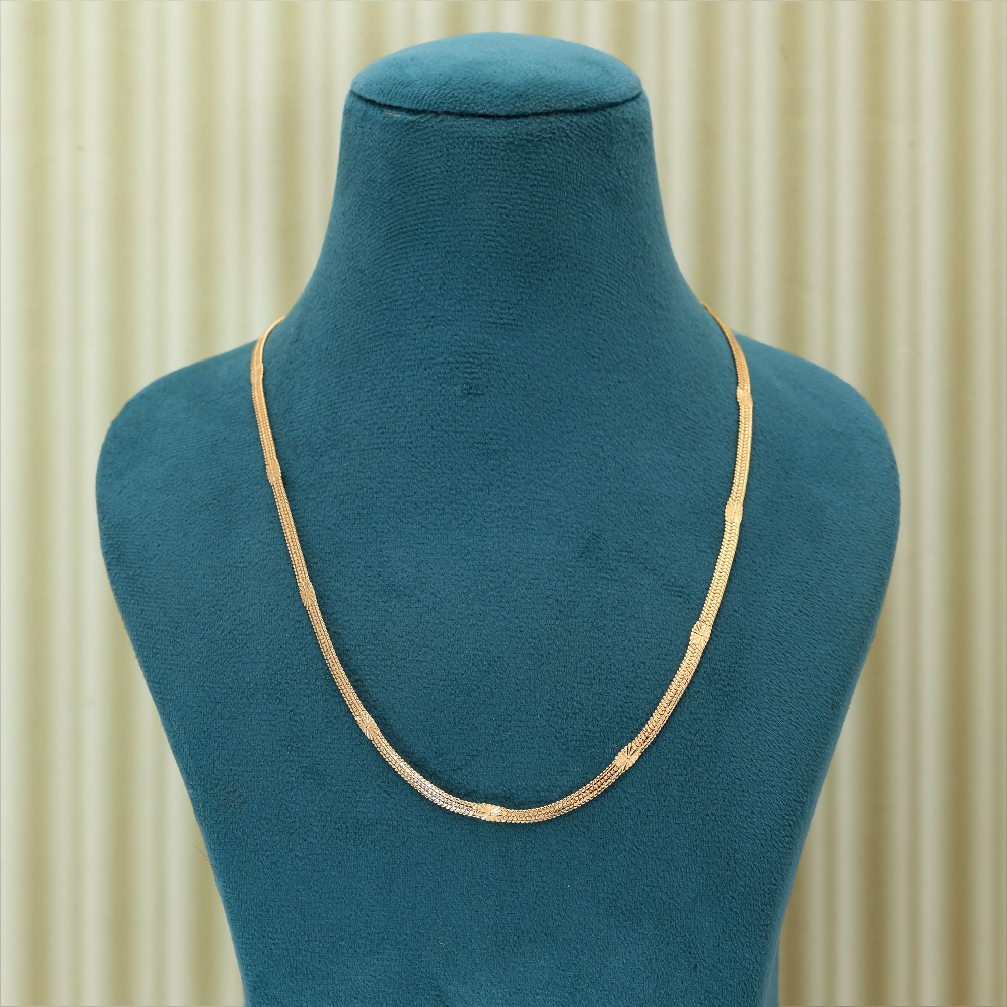 Gold Classic Fashion Chain Necklace