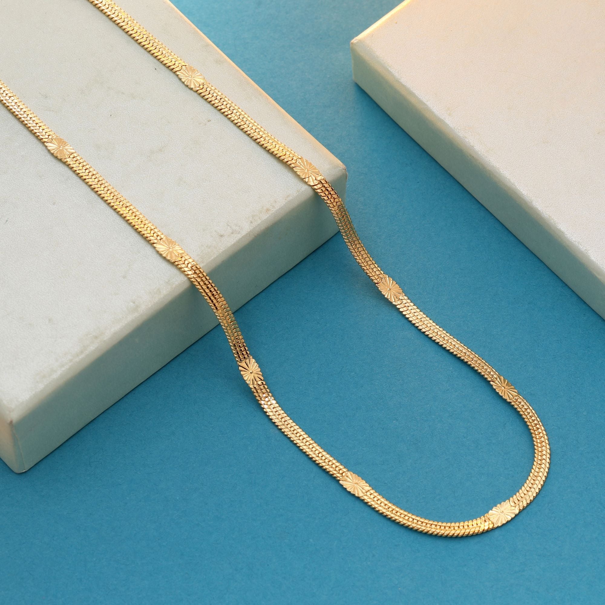 Gold Classic Fashion Chain Necklace