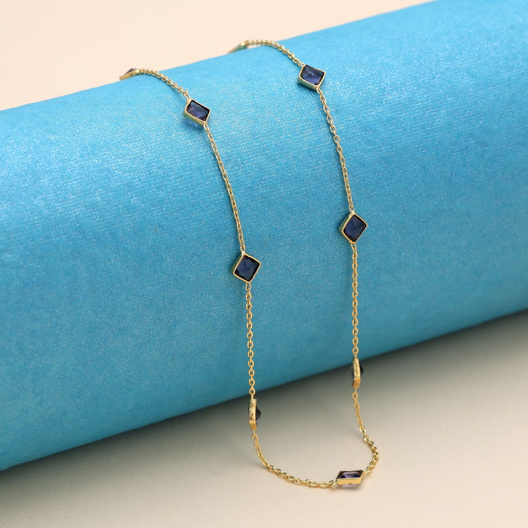 Purple Color Fashion Chain Necklace Designed For Daily Wear