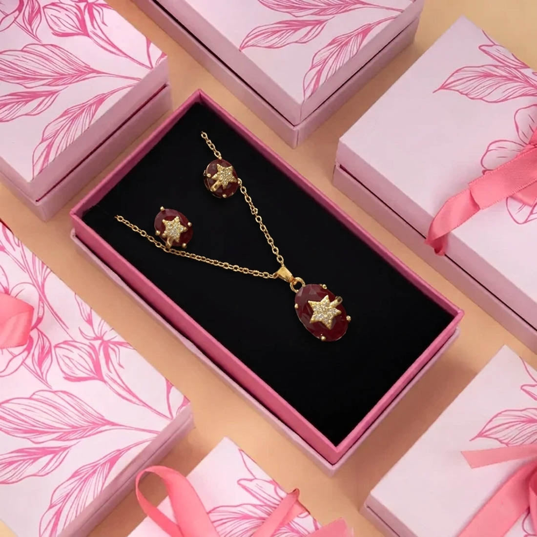 Red Meenakari Chain Pendant Set