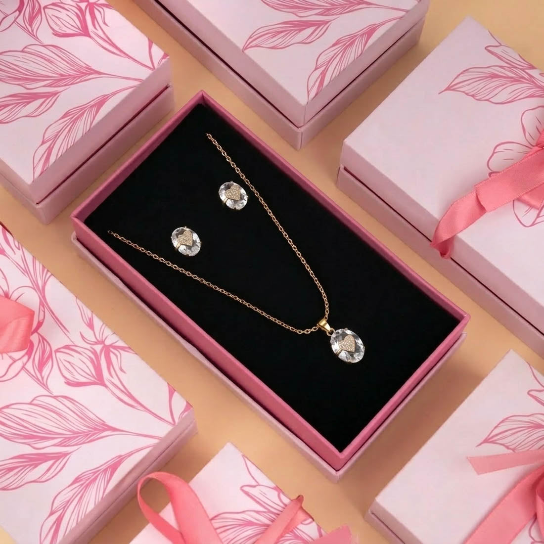 White Anti Tarnish Chain Pendant Set