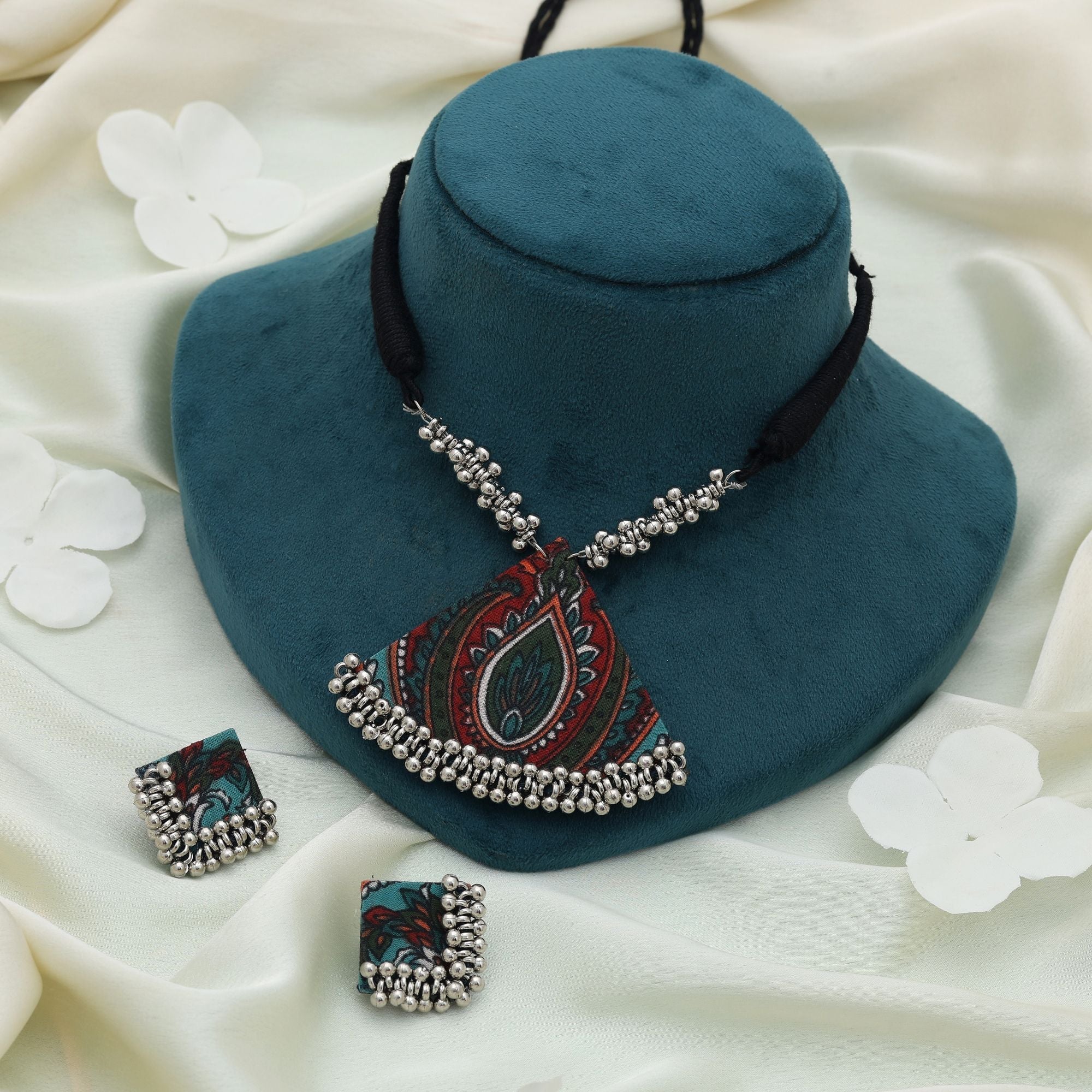 Multi Color Handcraft Necklace Set Stylish Ethnic Festive Party Wear Jewelry Design