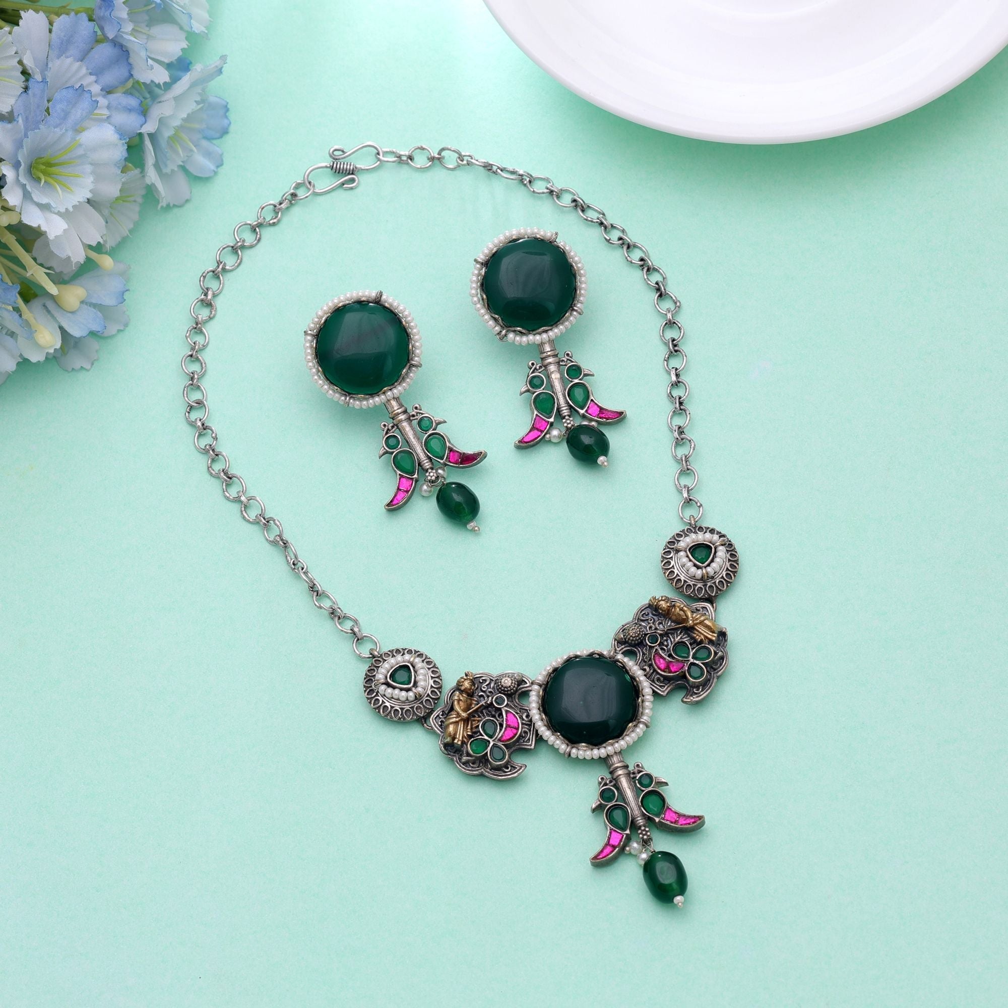 Green Color Choker Dual Tone Oxidised Necklace Set & Earrings