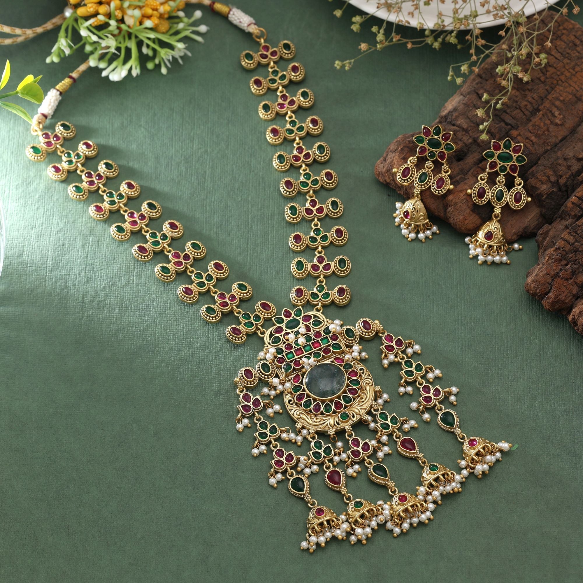 Multi Color Quartz Oxidised Necklace Set Traditional Finish