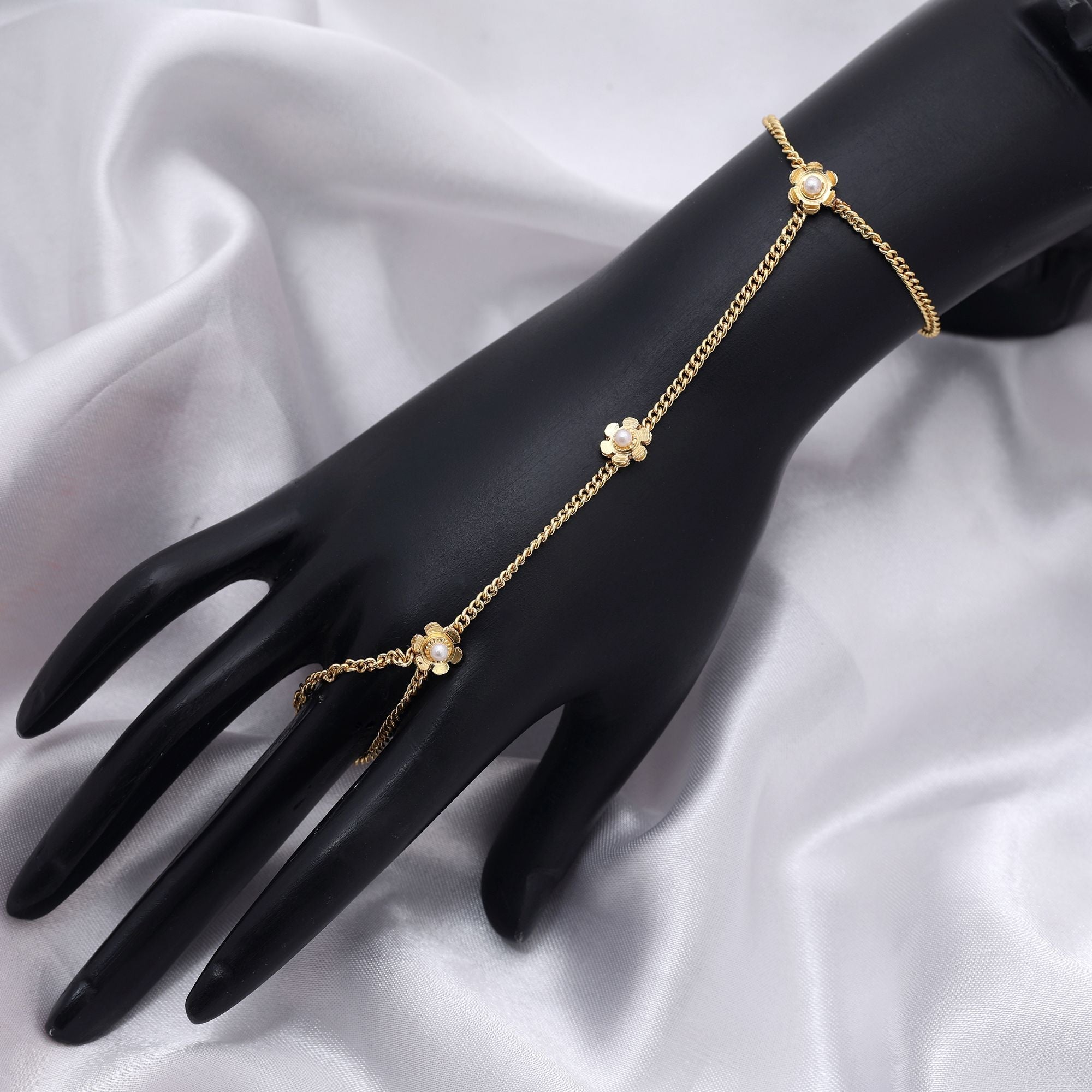 Gold Color Hath Phool (HF102GLD)