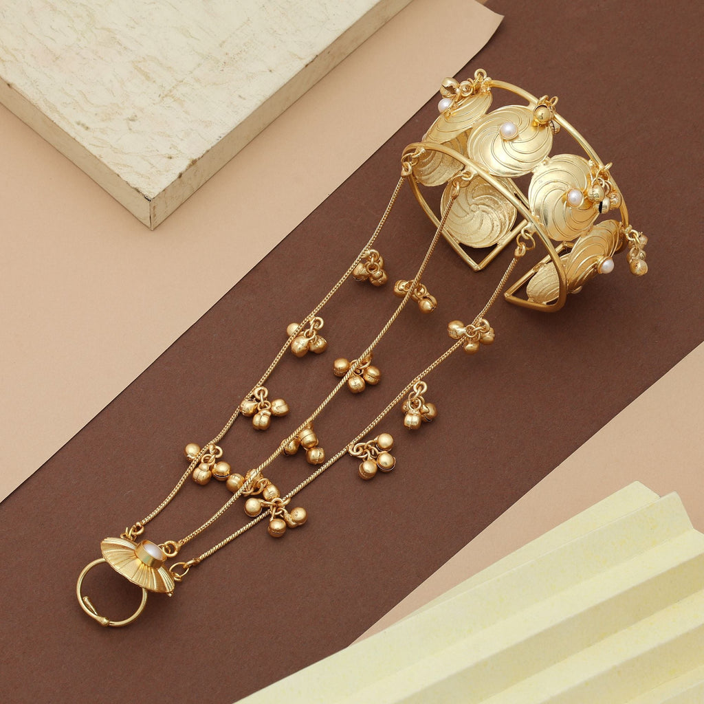 White Color Hath Phool Elegant Wedding Hand Jewelry