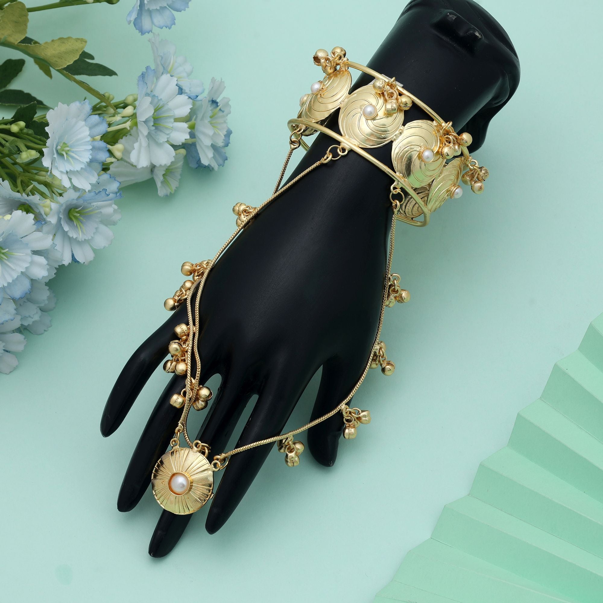 White Color Hath Phool Elegant Wedding Hand Jewelry