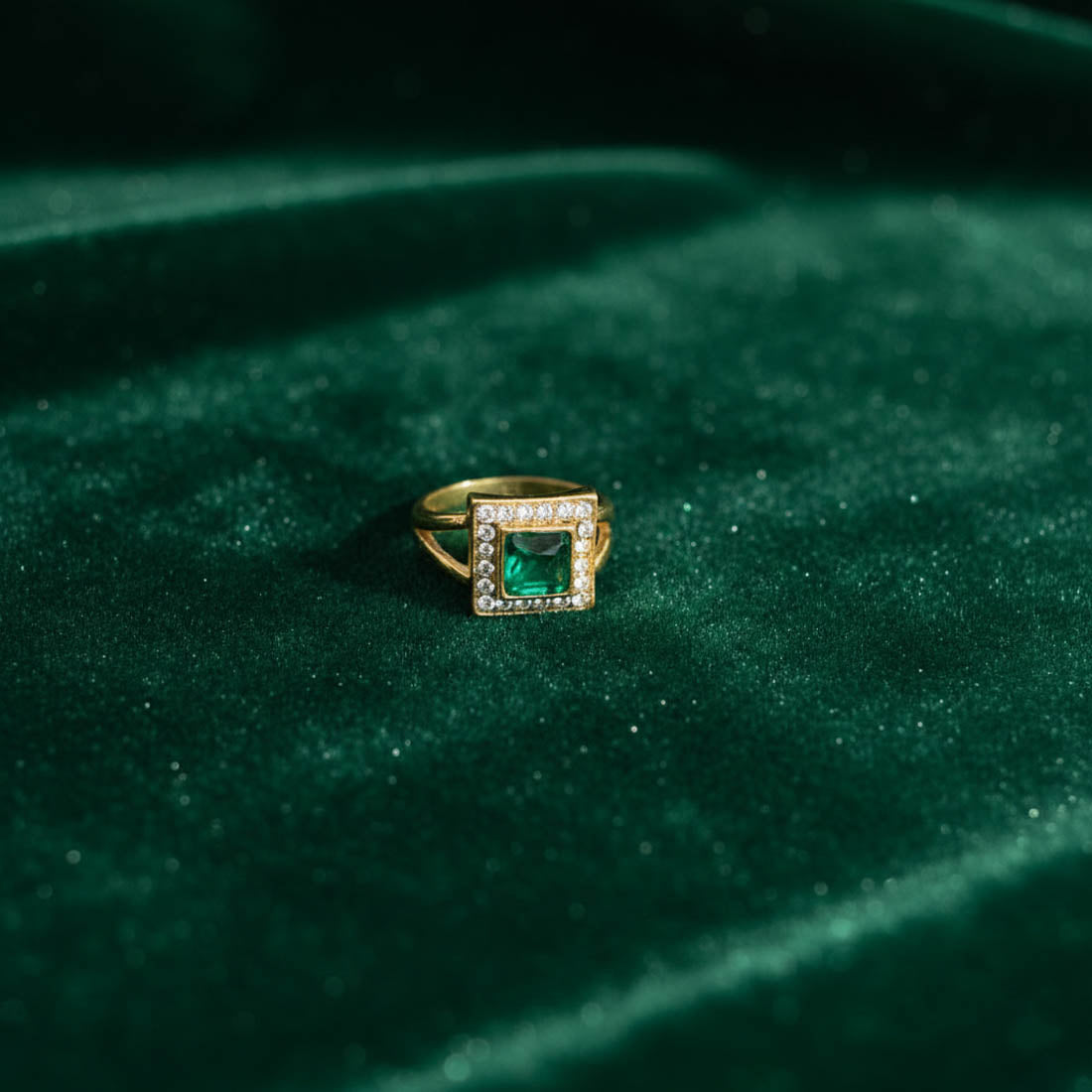 Green Color Designer Fashion Rings