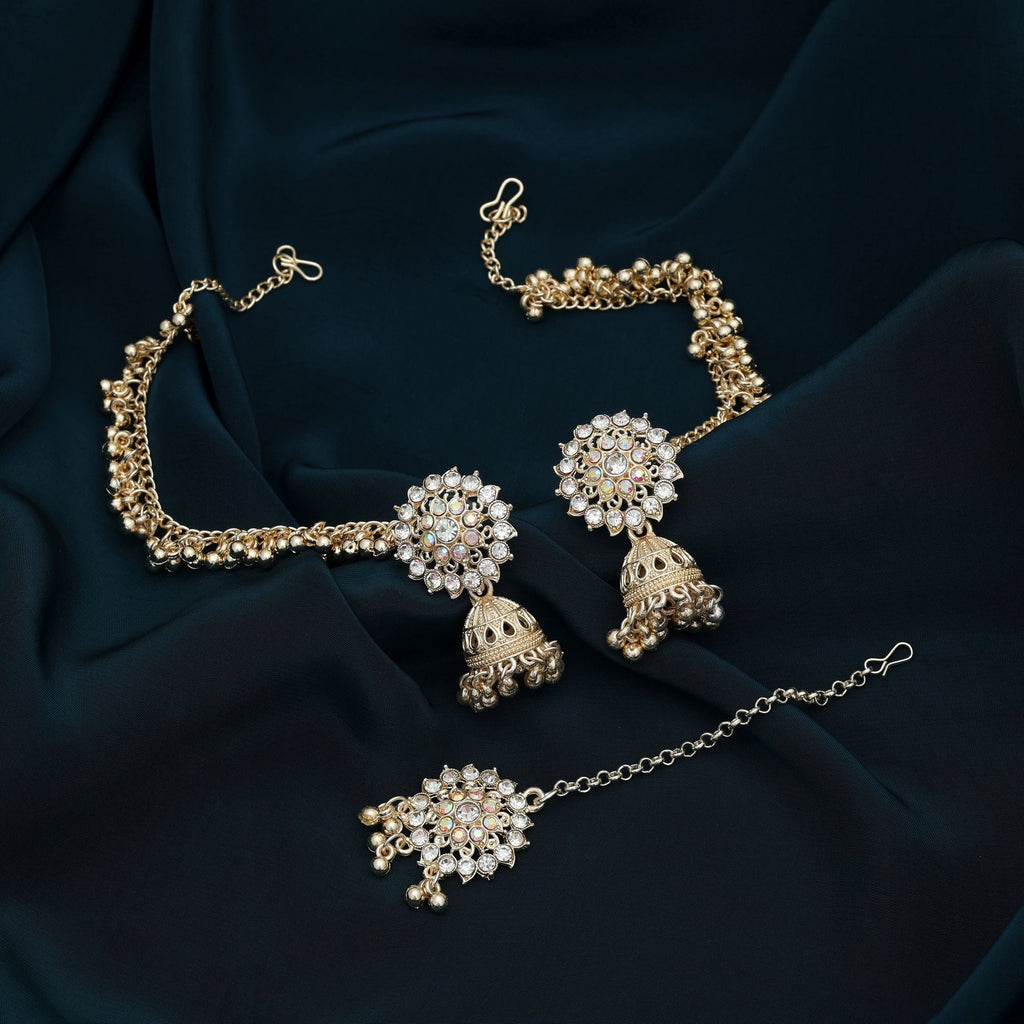 White Color Kundan Earrings Tikka Set (Classic)