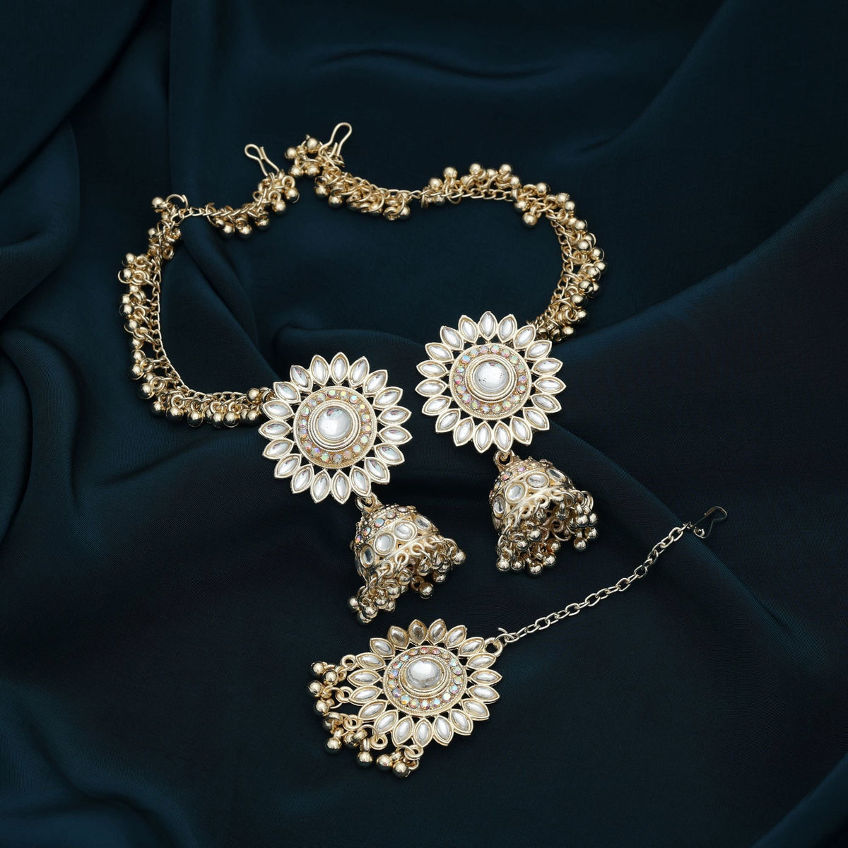 White Color Kundan Earrings Tikka Set (Party Wear)
