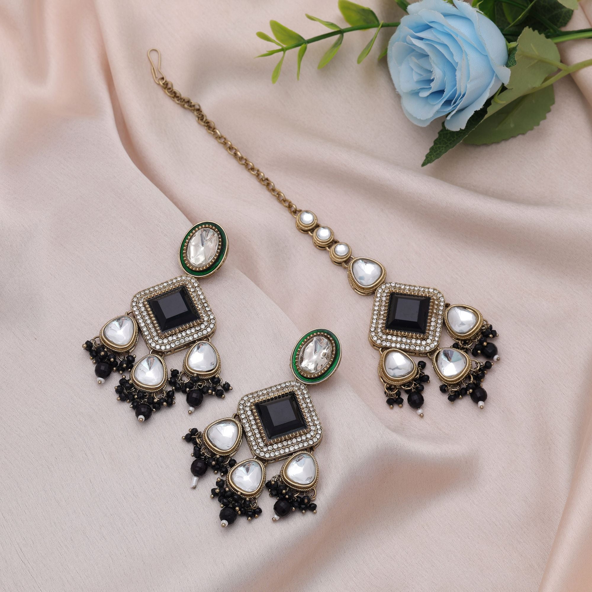 Black Color Kundan Earrings Tikka Set Party Style