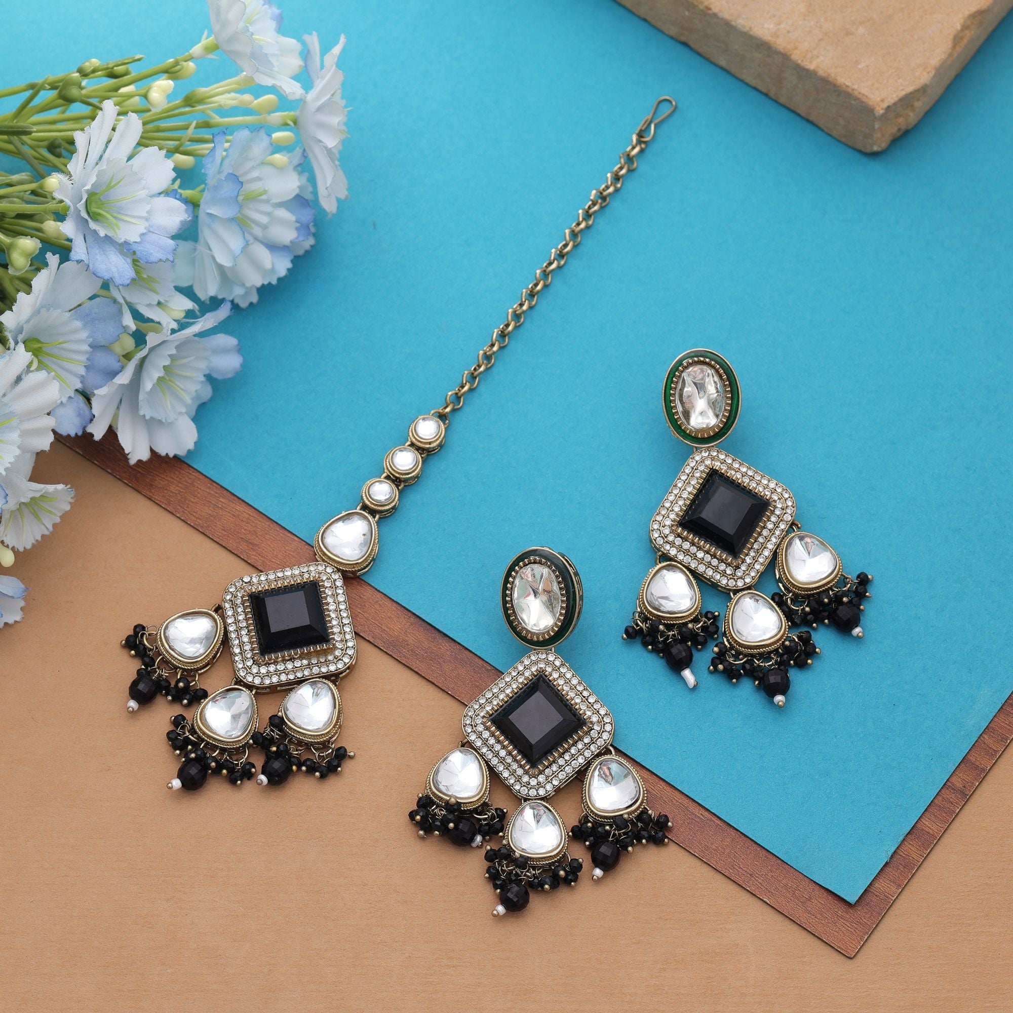 Black Color Kundan Earrings Tikka Set Party Style