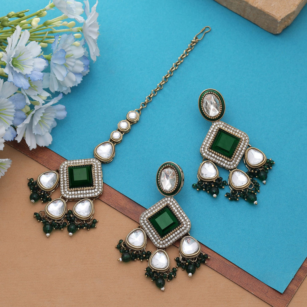 Green Color Kundan Earrings Tikka Set Party Wear