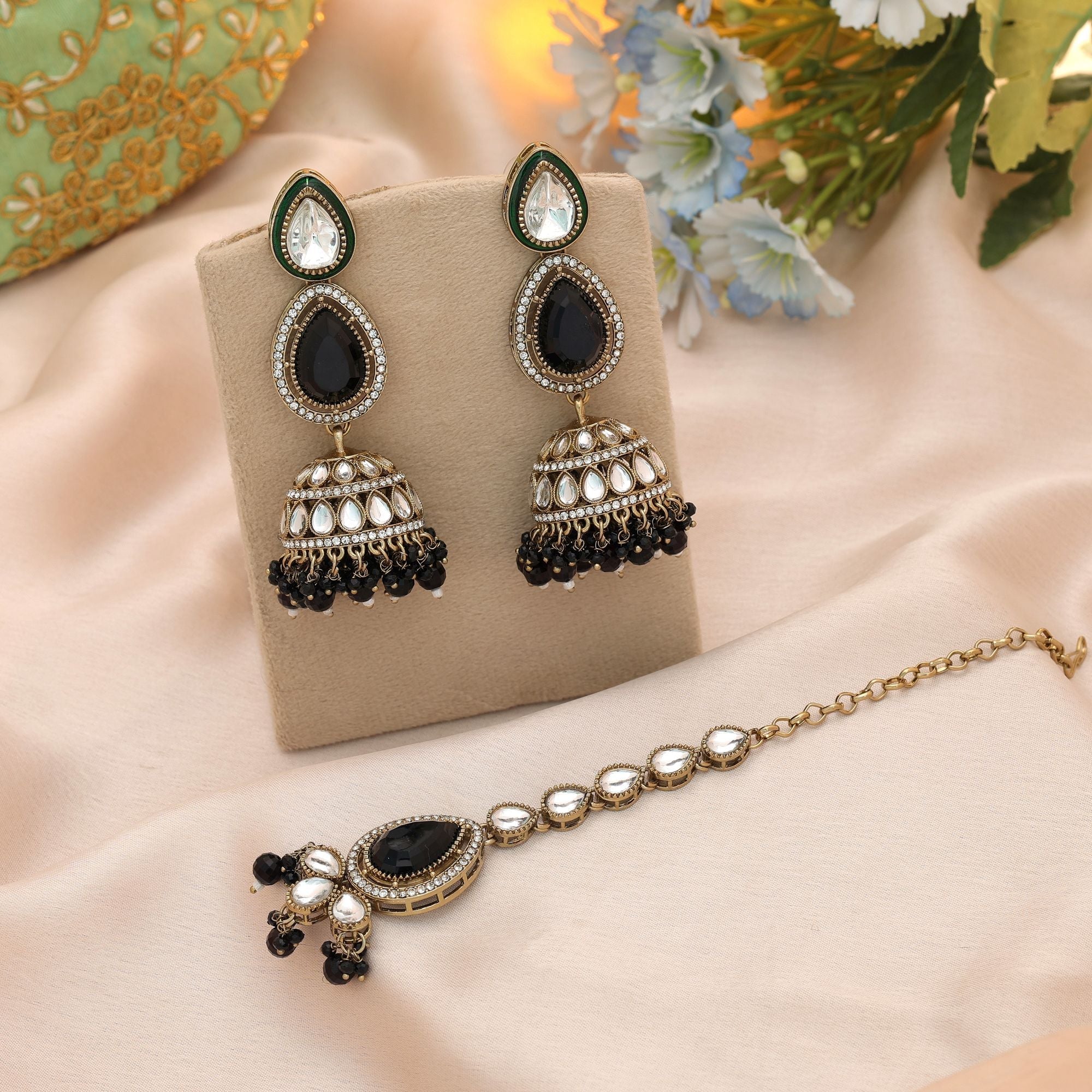 Black Color Kundan Earrings Tikka Set Wedding Wear