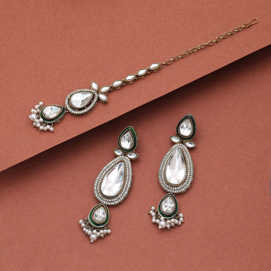 White Color Kundan Earrings Tikka Set Wedding Jewelry
